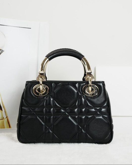 Mini Cannage Lady Dior