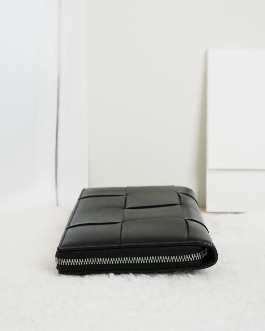 Intrecciato Long Wallet