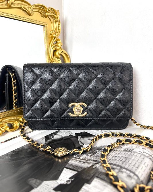 Caviar Quilted Camelia WOC