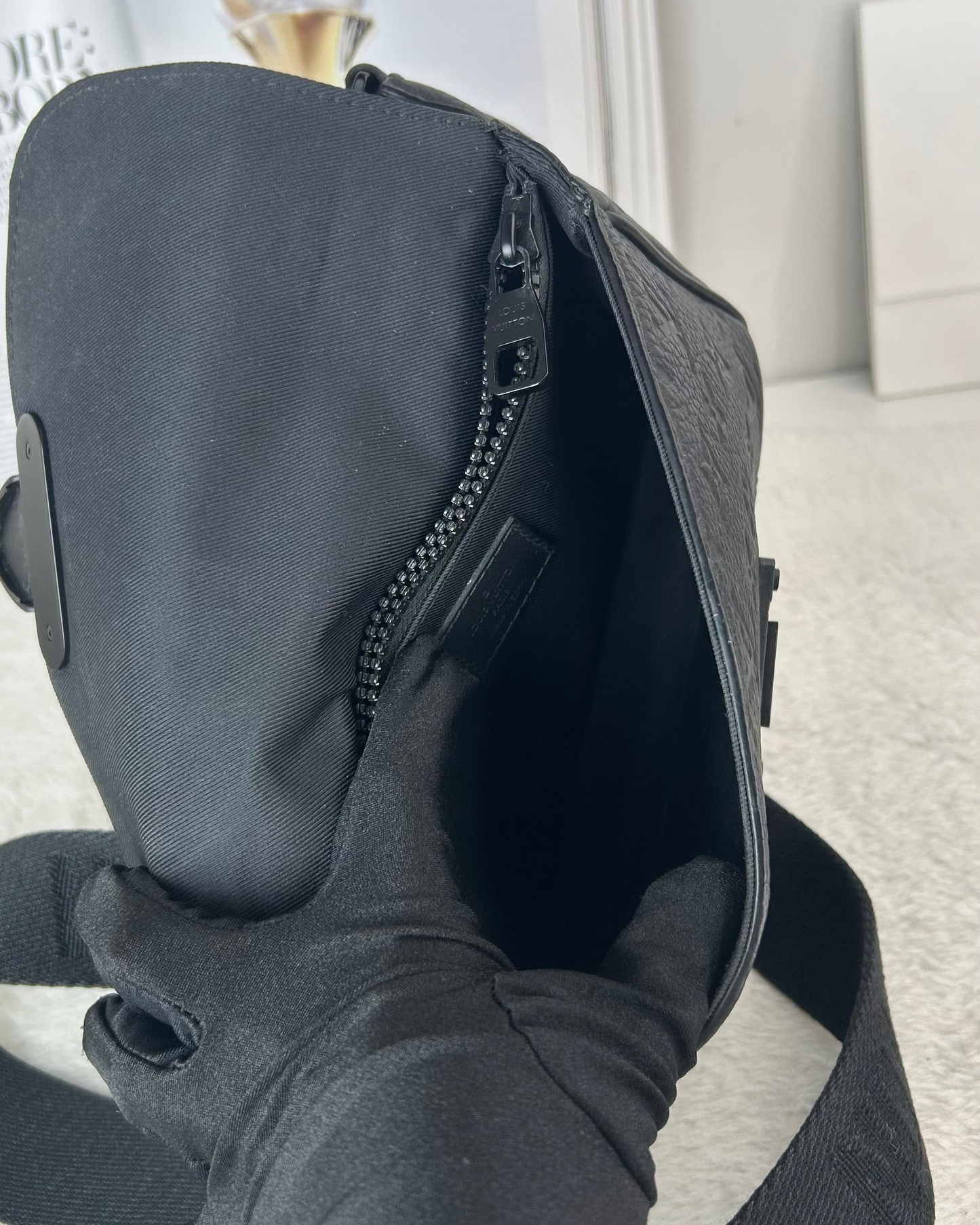 S Lock Sling Bag