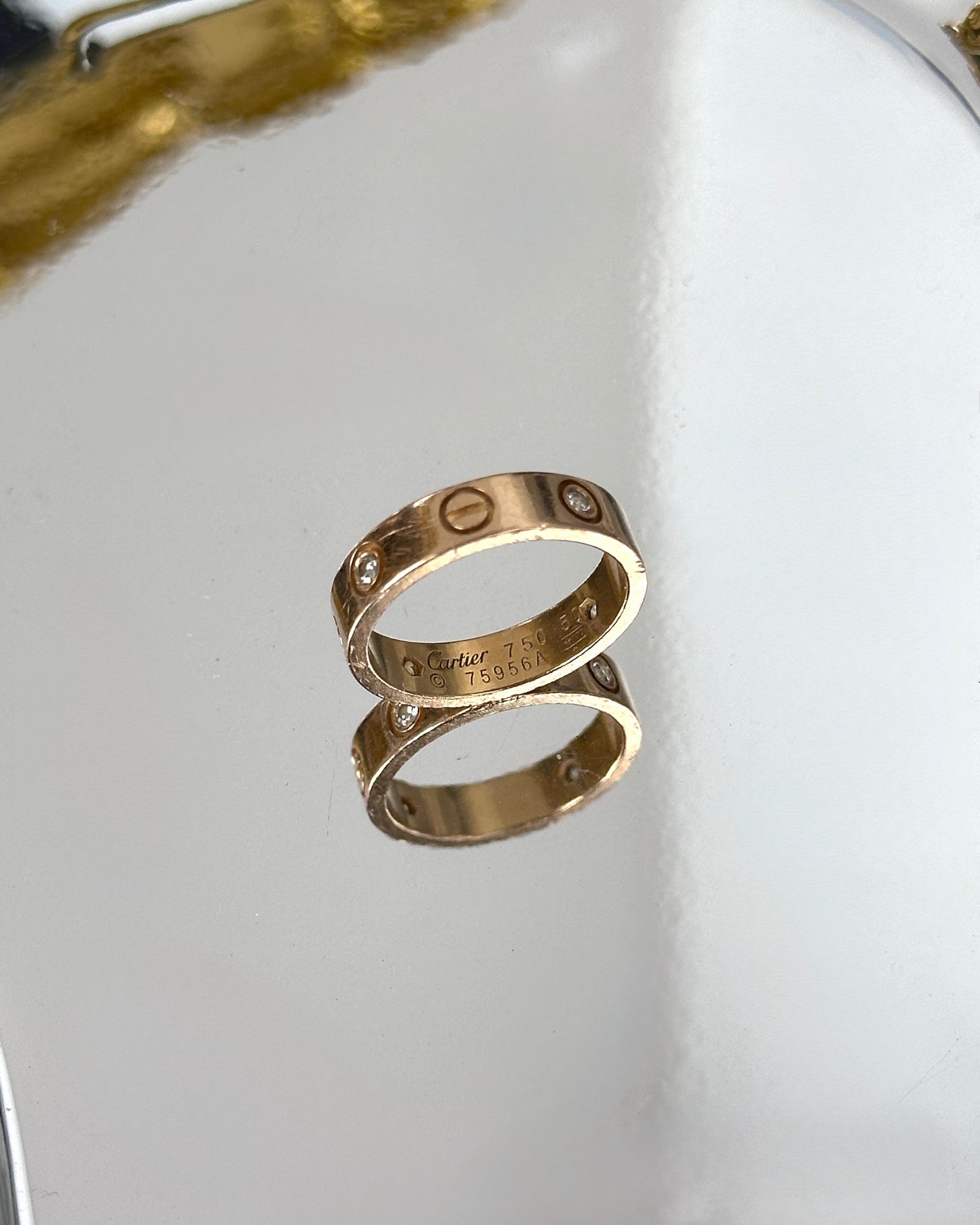 LOVE Ring