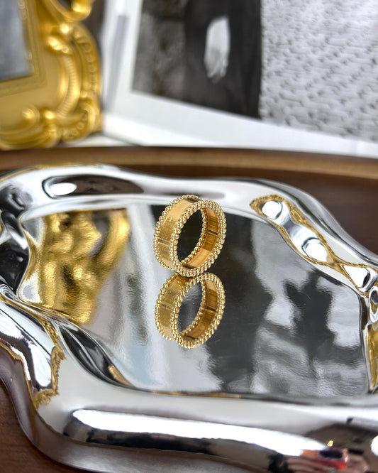 Perlée Signature Ring