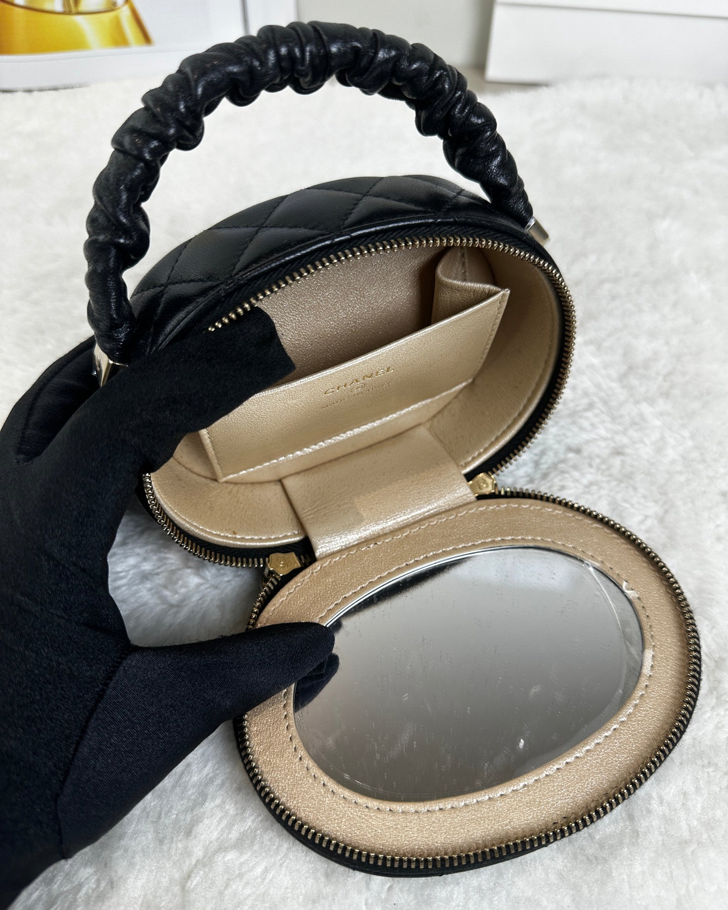 Round Top Handle Bag