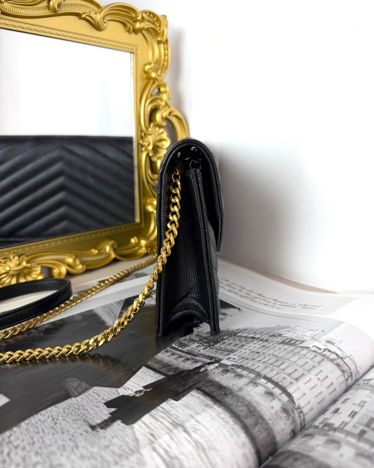 Cassandre Envelope Chain Wallet