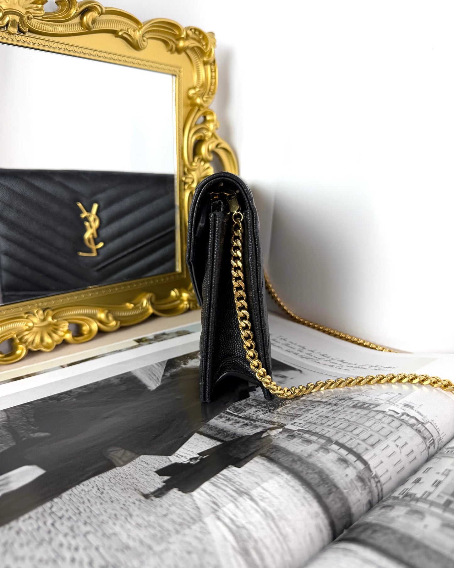 Cassandre Envelope Chain Wallet