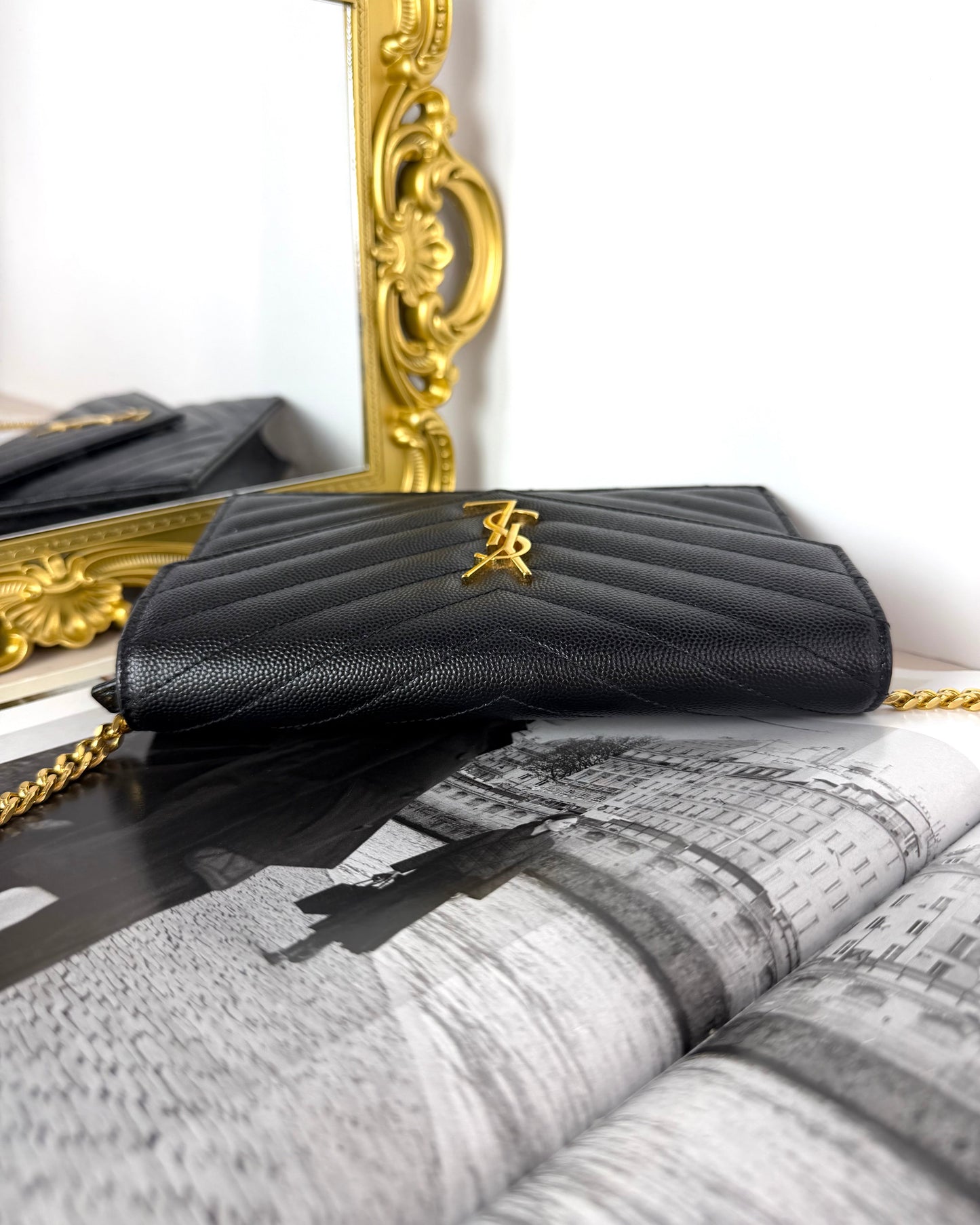 Cassandre Envelope Chain Wallet