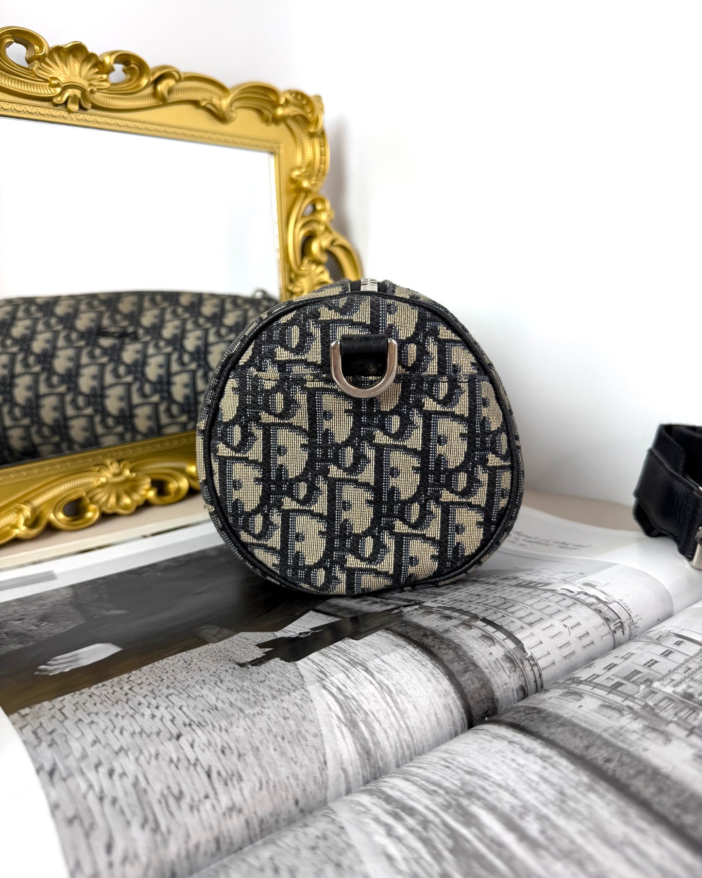 Roller Messenger Bag