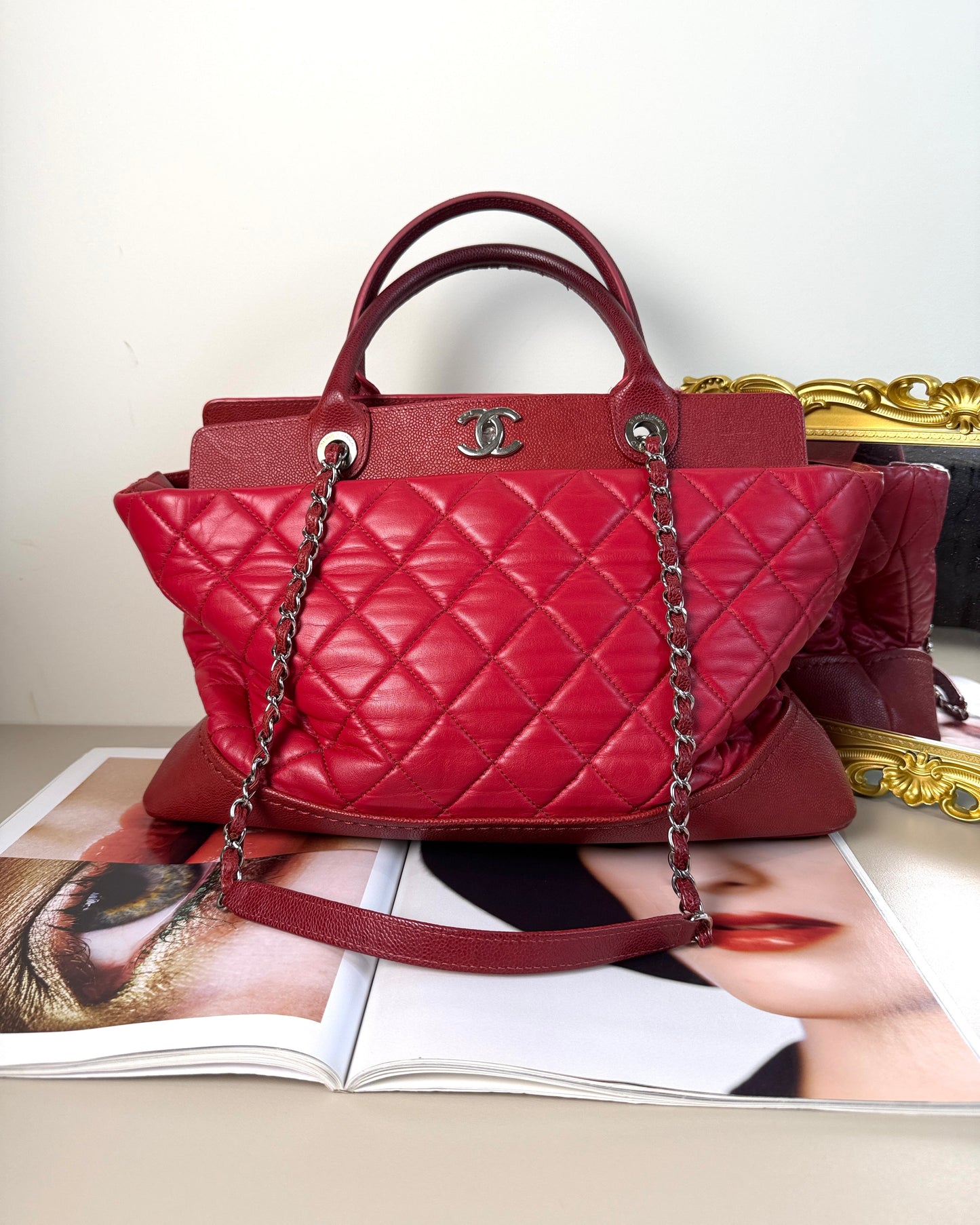Matelasse Chain Tote