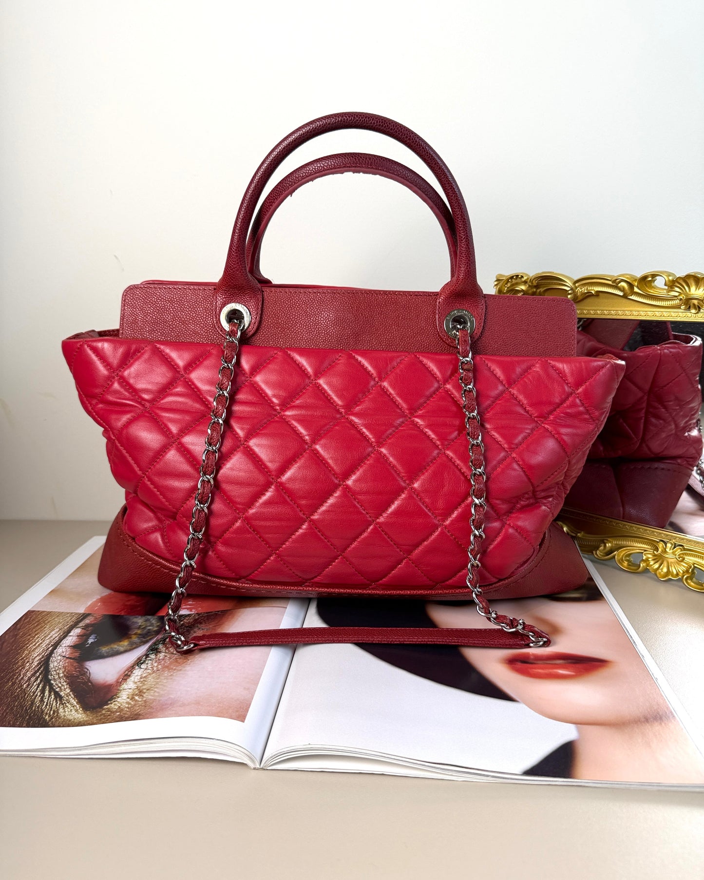 Matelasse Chain Tote