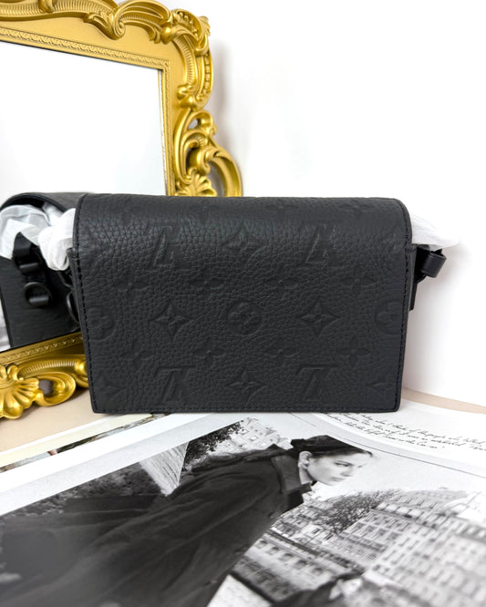 Steamer Wearable Wallet