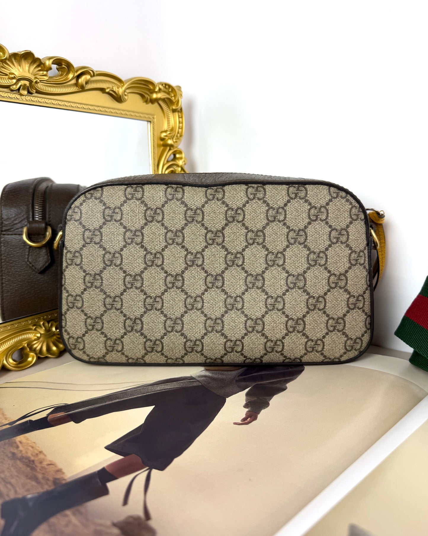 Neo Vintage GG Supreme Messenger Bag