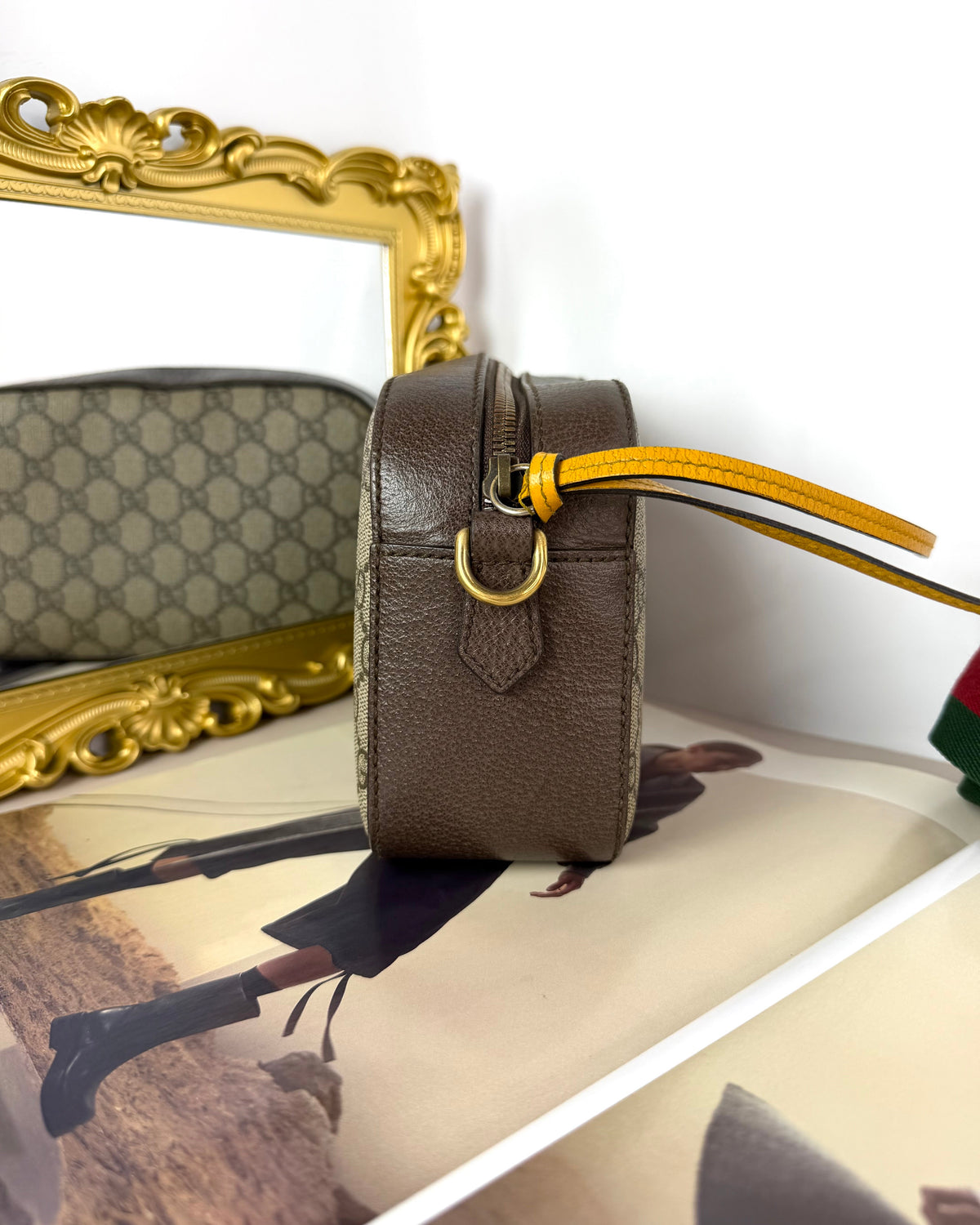 Neo Vintage GG Supreme Messenger Bag