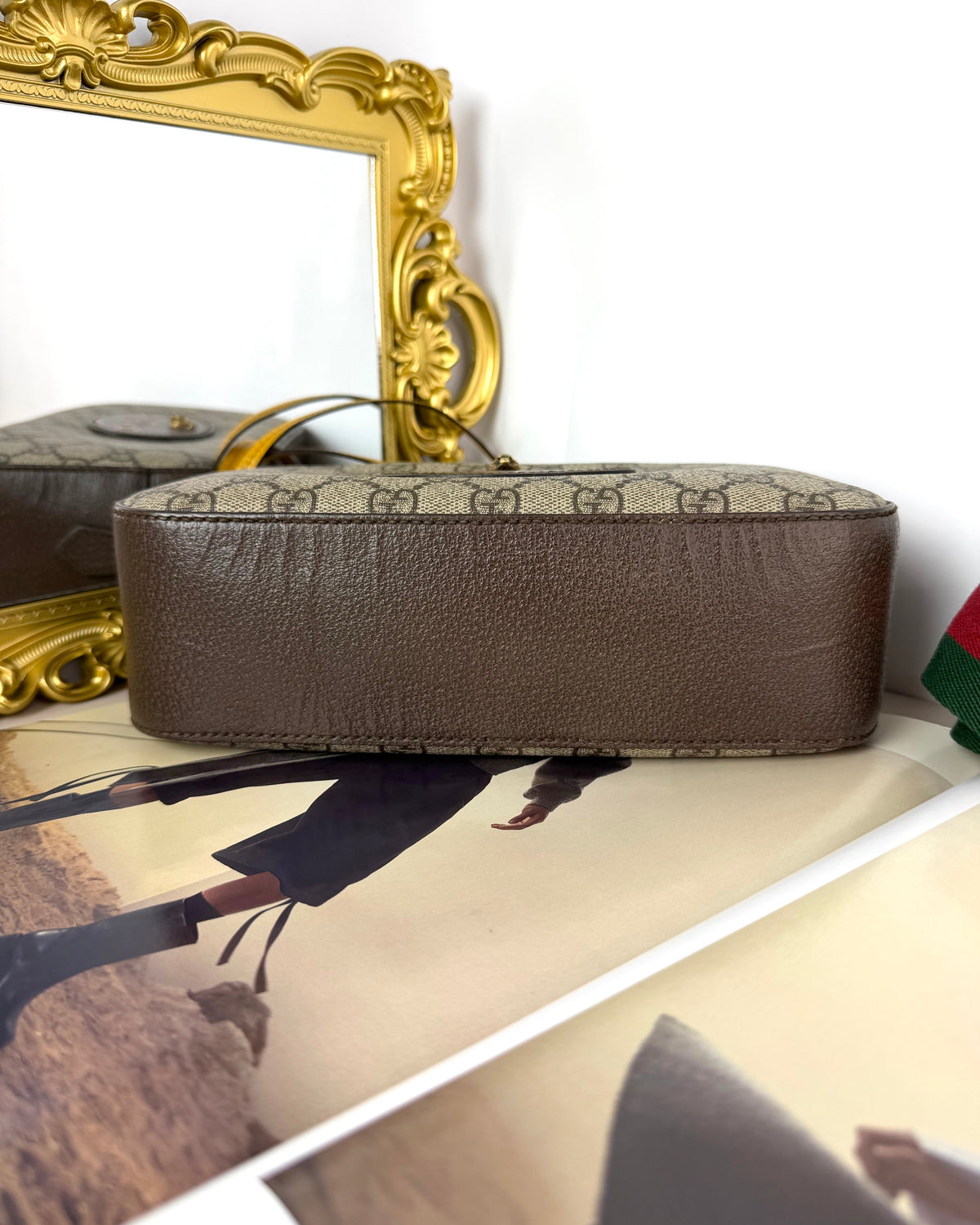Neo Vintage GG Supreme Messenger Bag