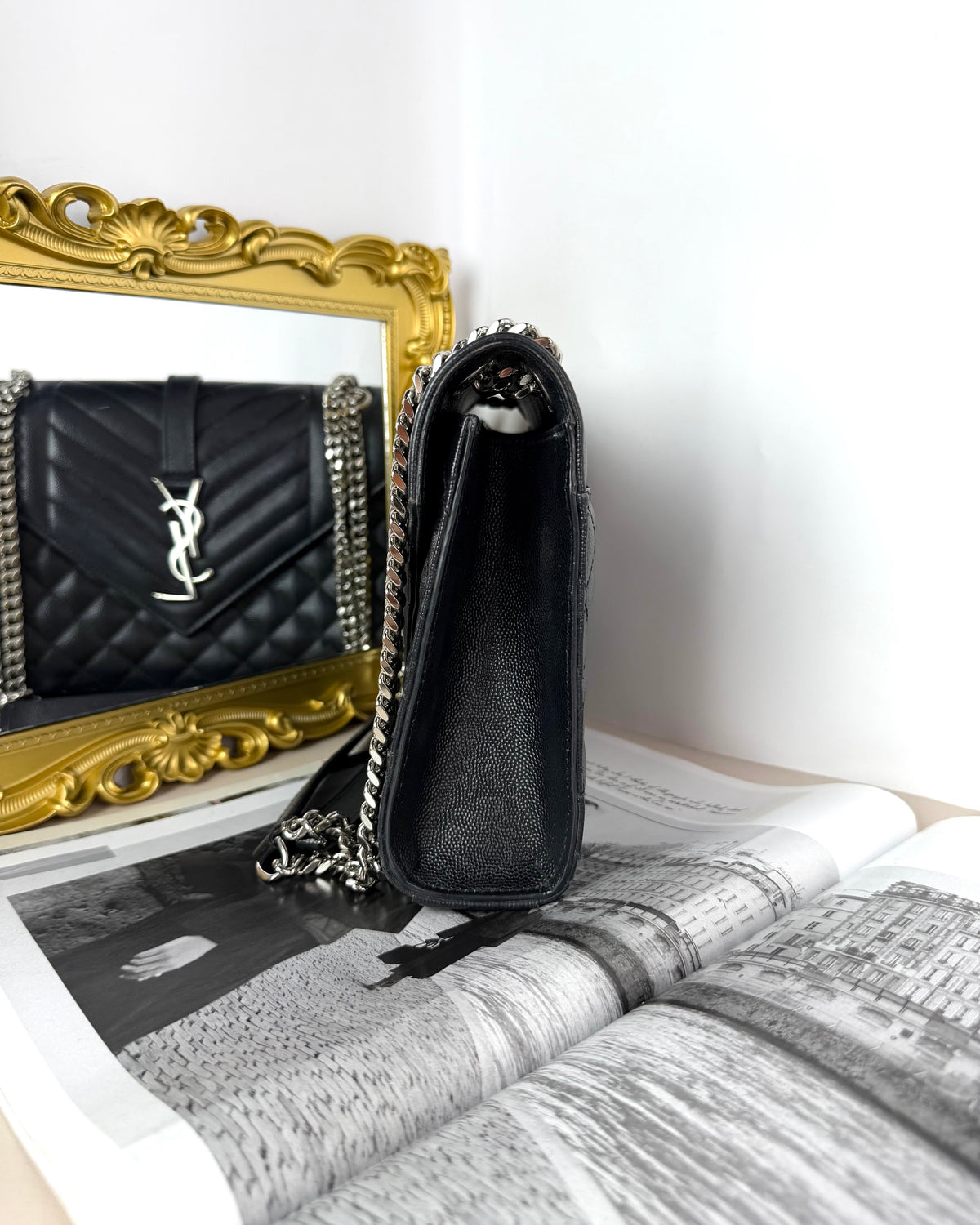Envelopre Medium Bag