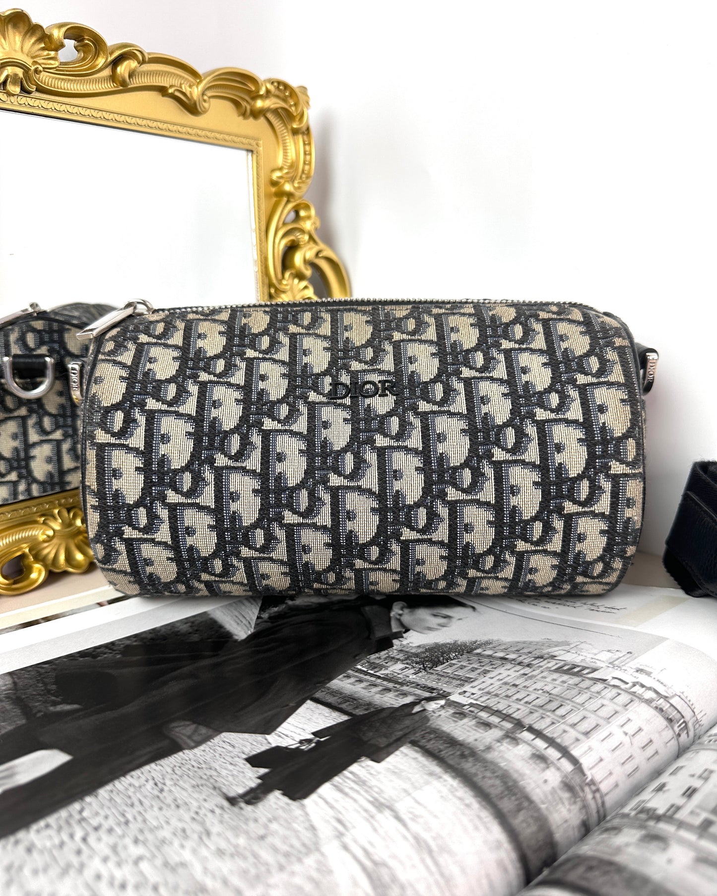 Roller Messenger Bag