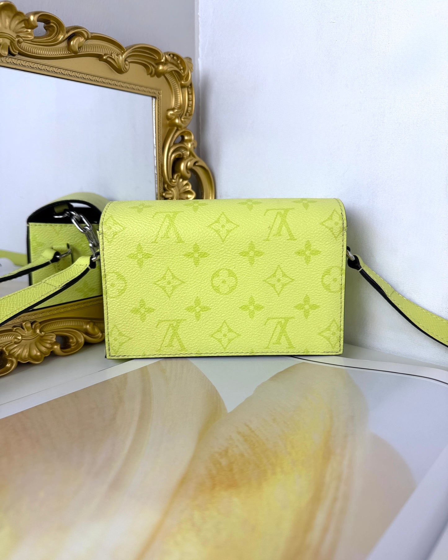 Steamer Wearable Wallet