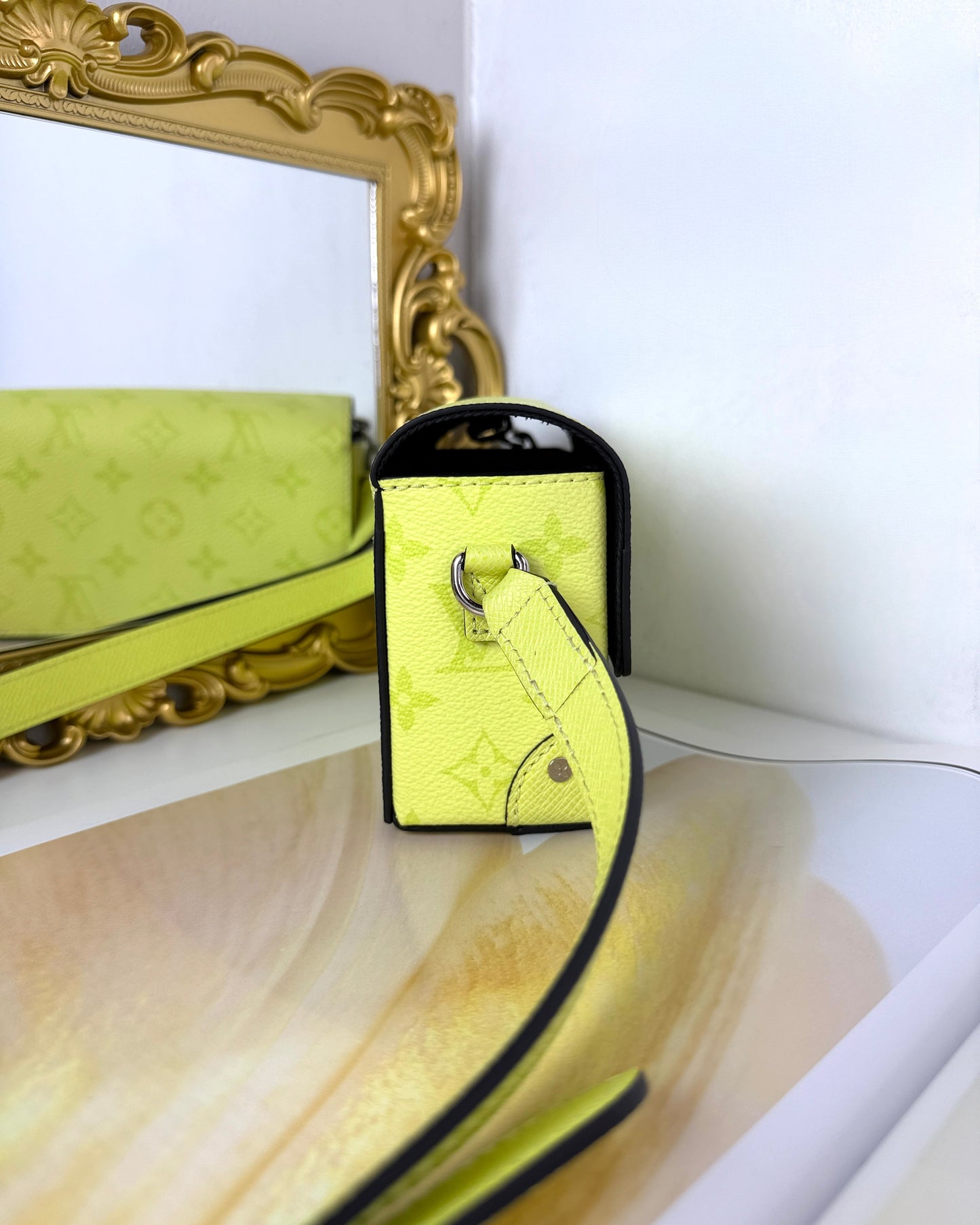 Steamer Wearable Wallet