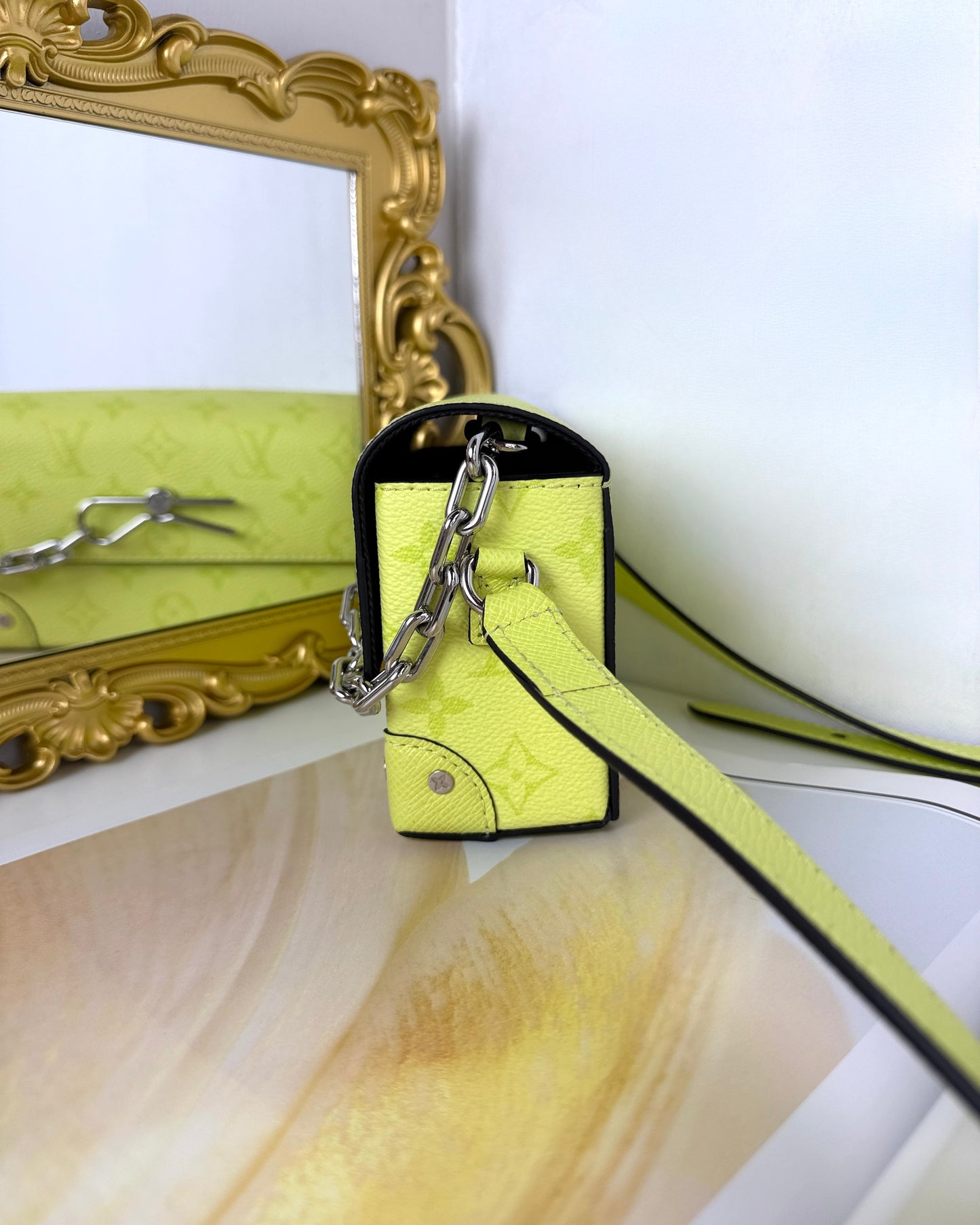 Steamer Wearable Wallet
