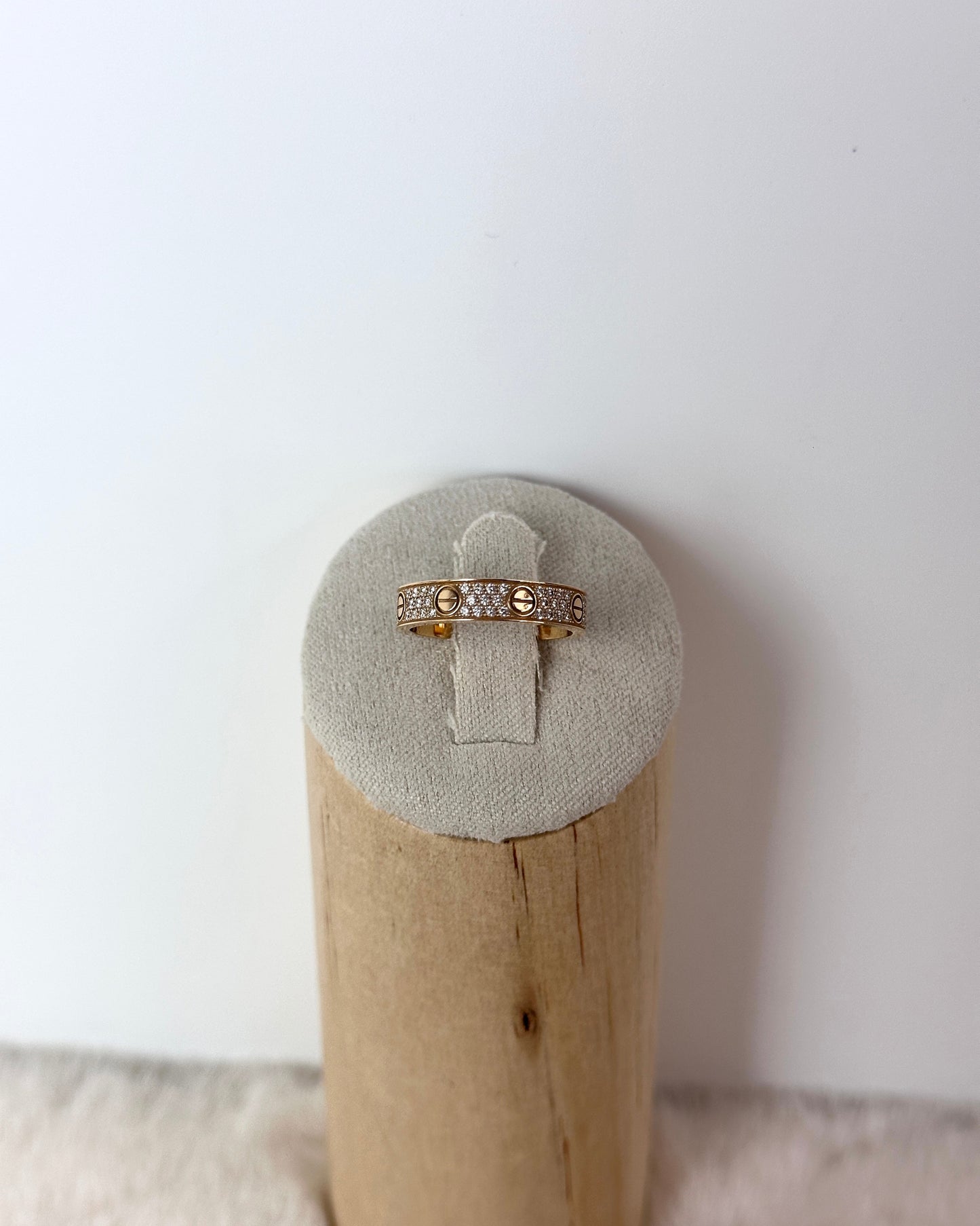 LOVE Ring