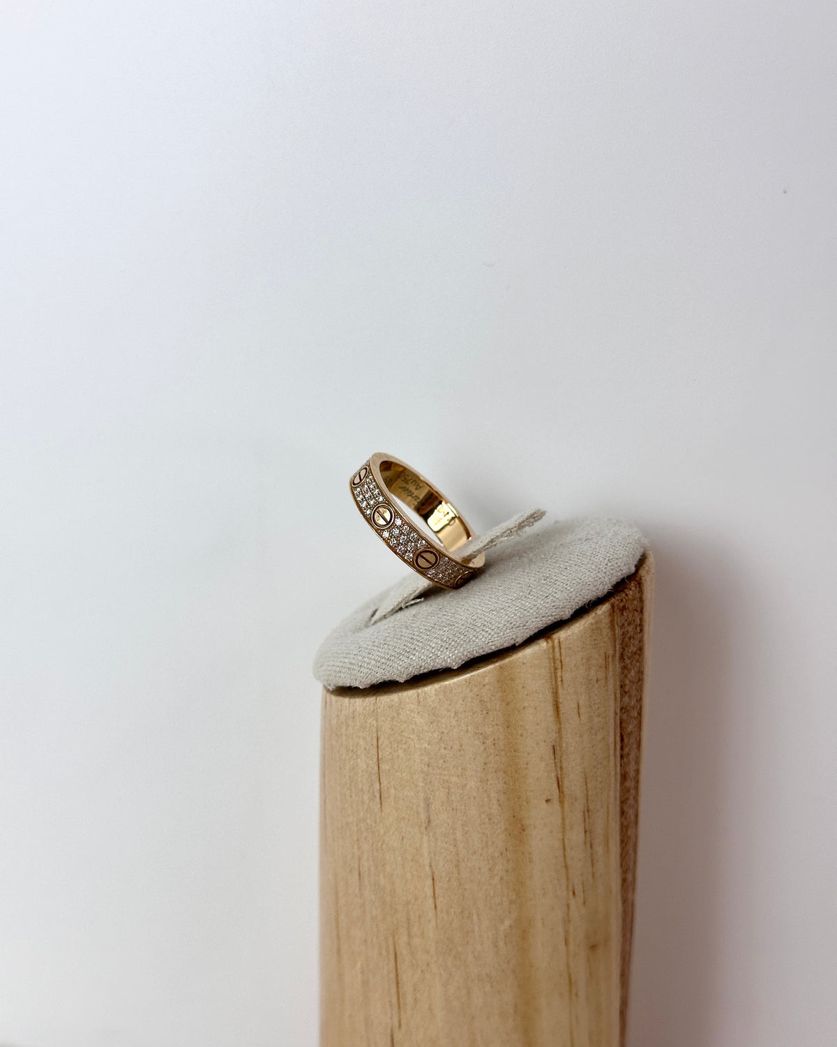 LOVE Ring