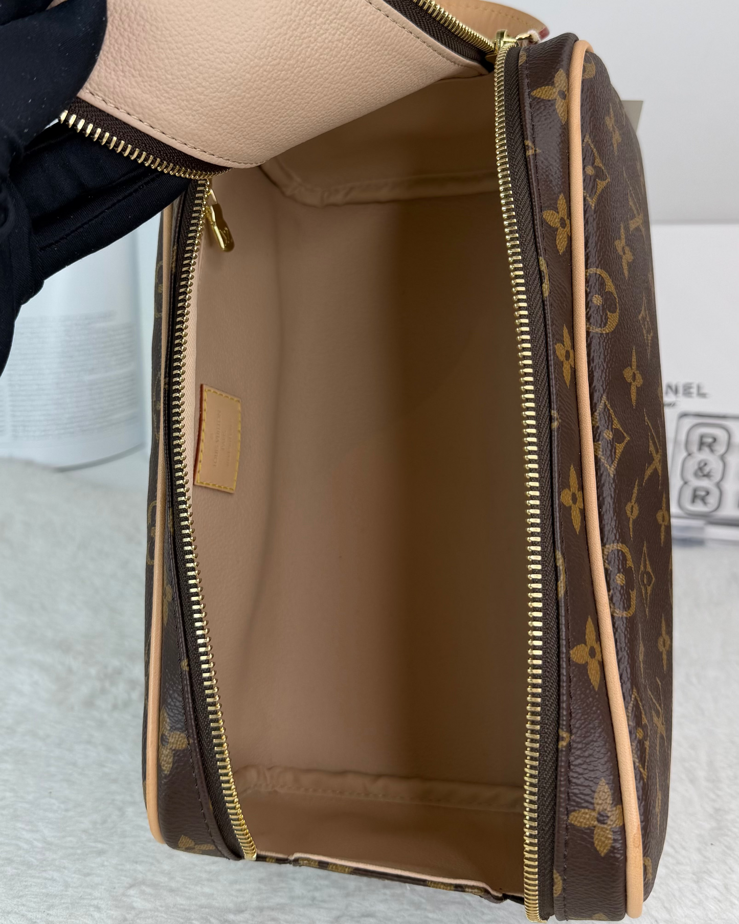 Touch Pouch