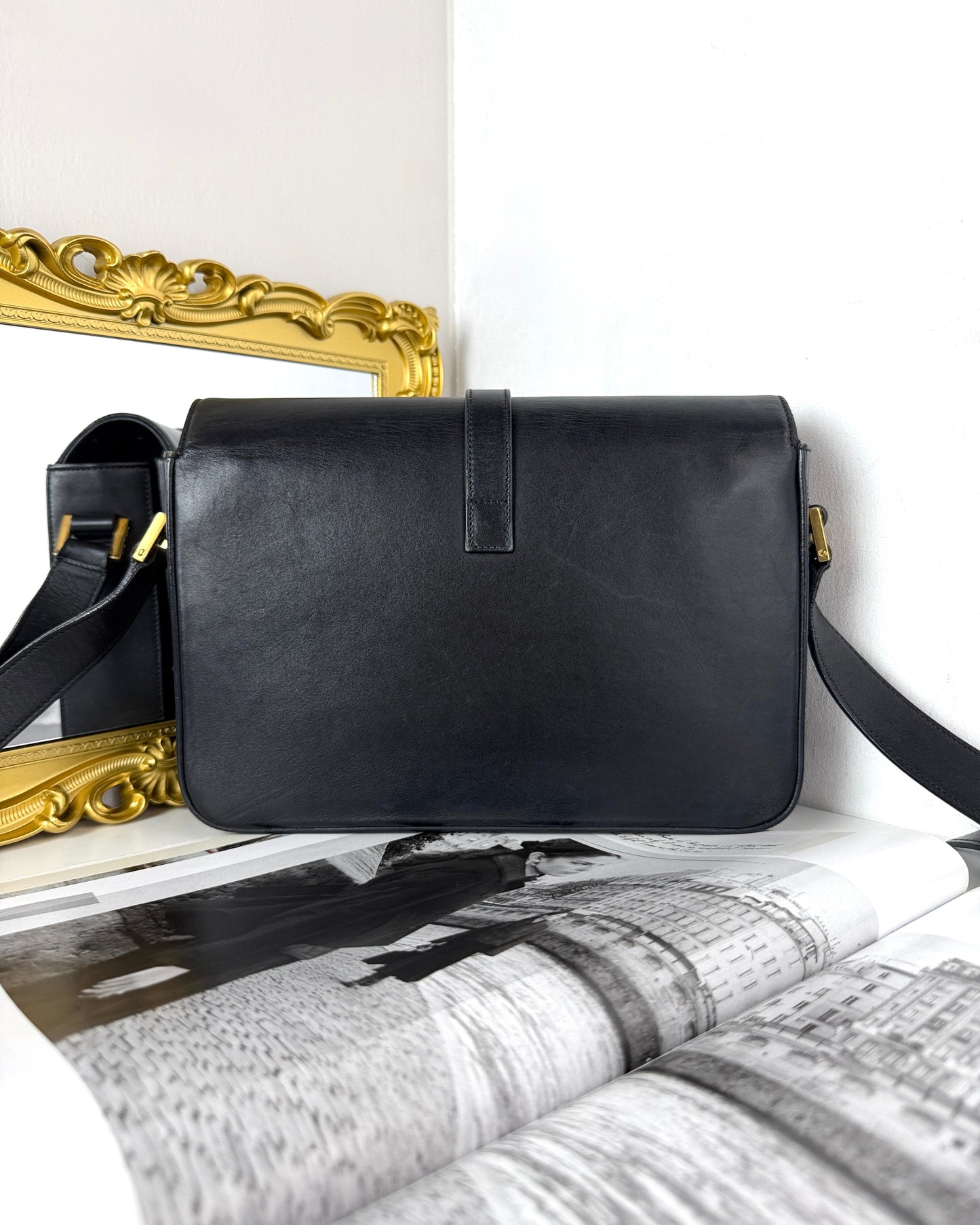Université Shoulder Bag