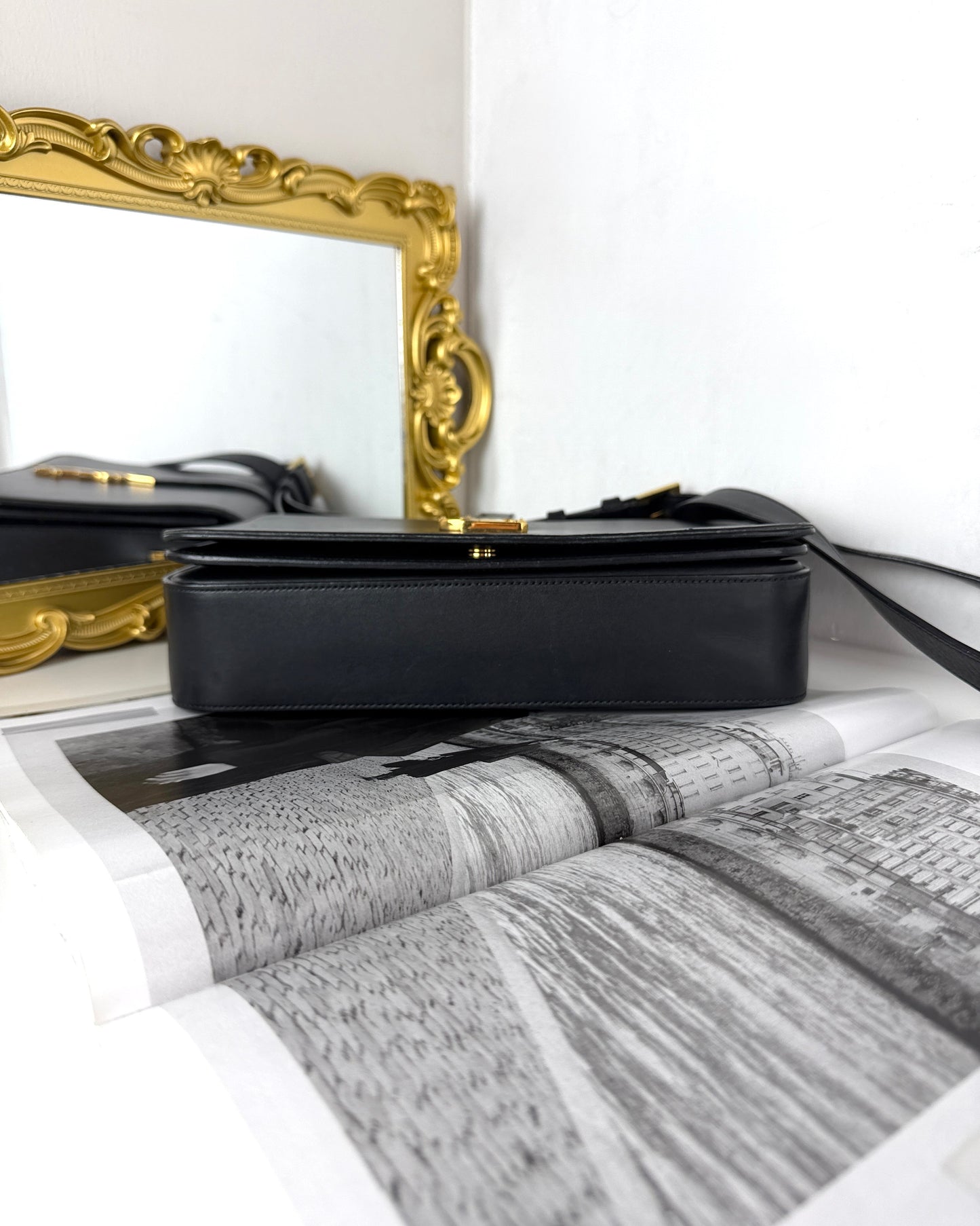 Université Shoulder Bag