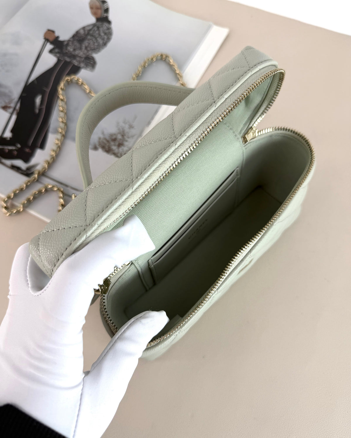 Top Handle Vanity Case with Chain