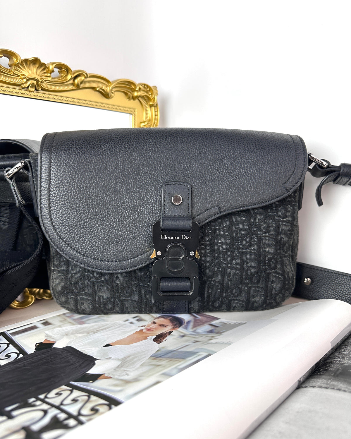 Saddle Messenger Bag