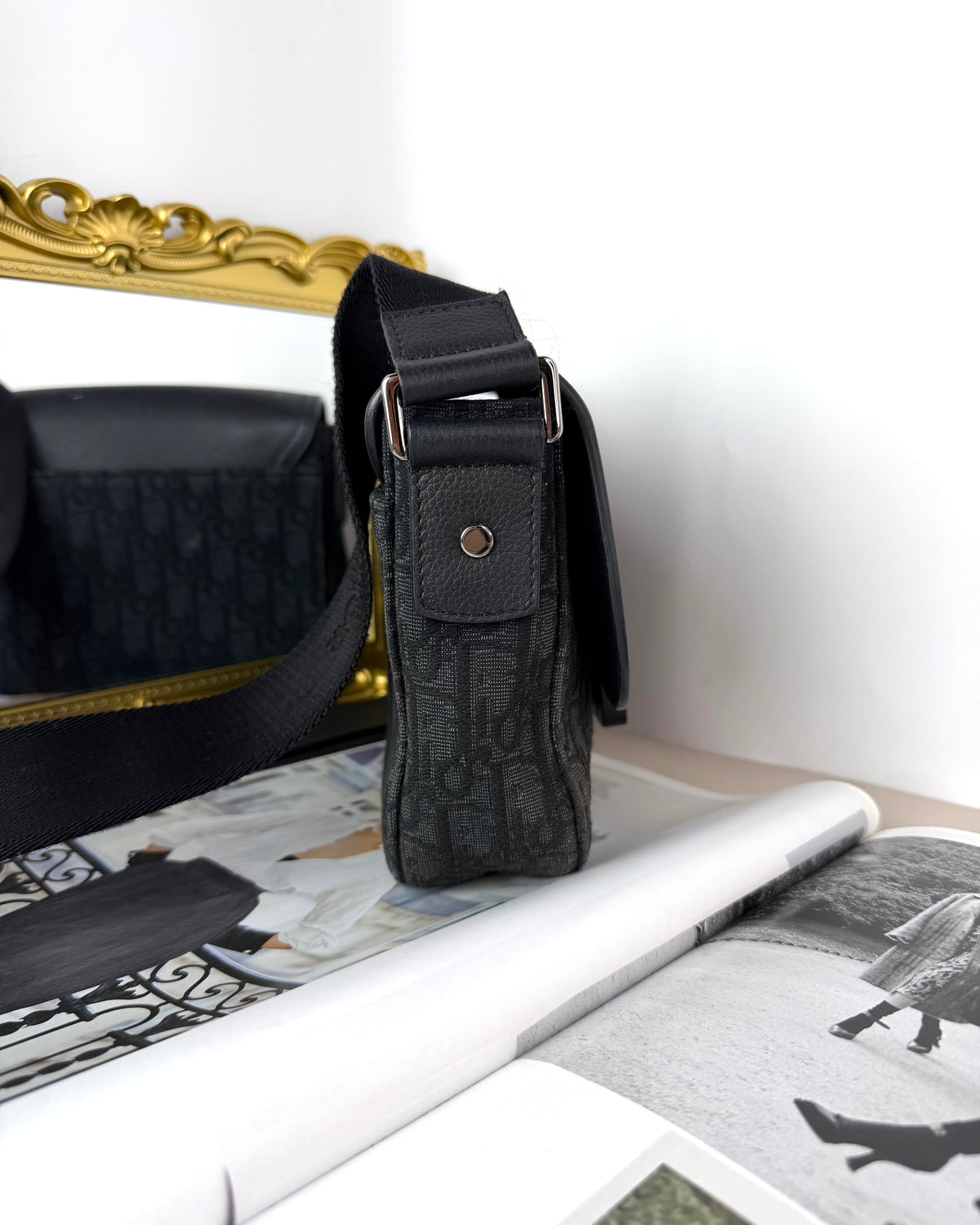 Saddle Messenger Bag
