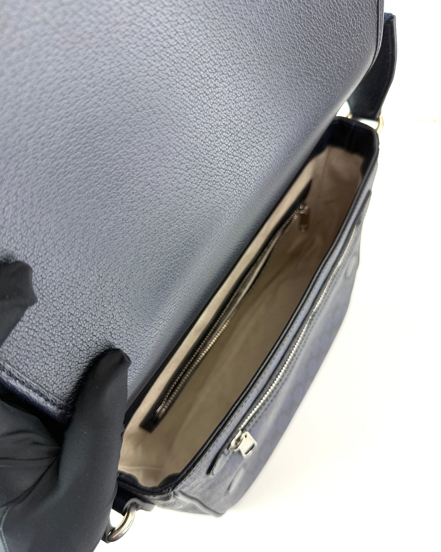 Ophidia Medium Messenger Bag