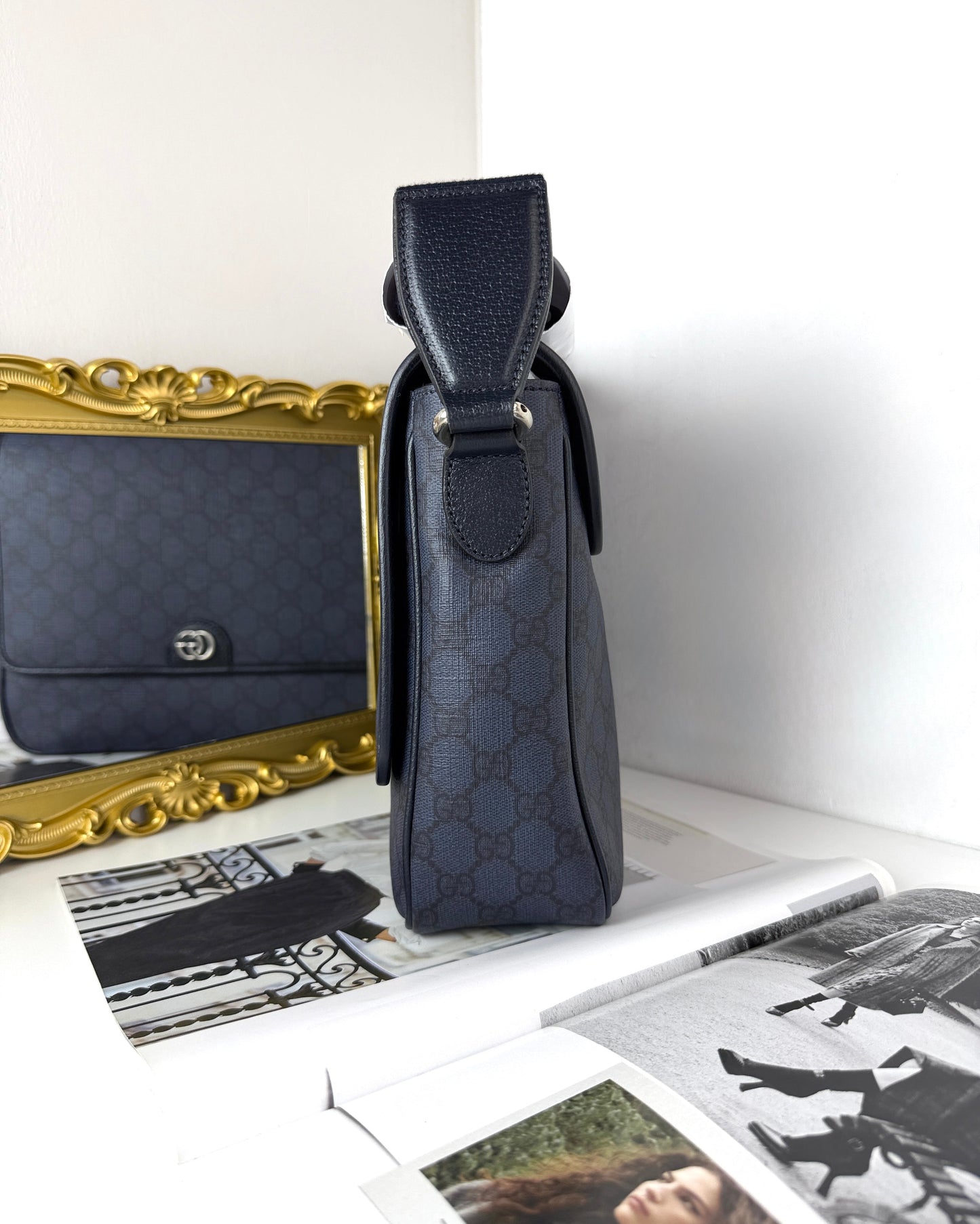 Ophidia Medium Messenger Bag