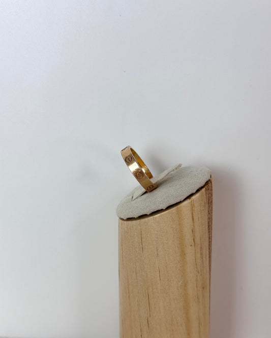 LOVE Ring