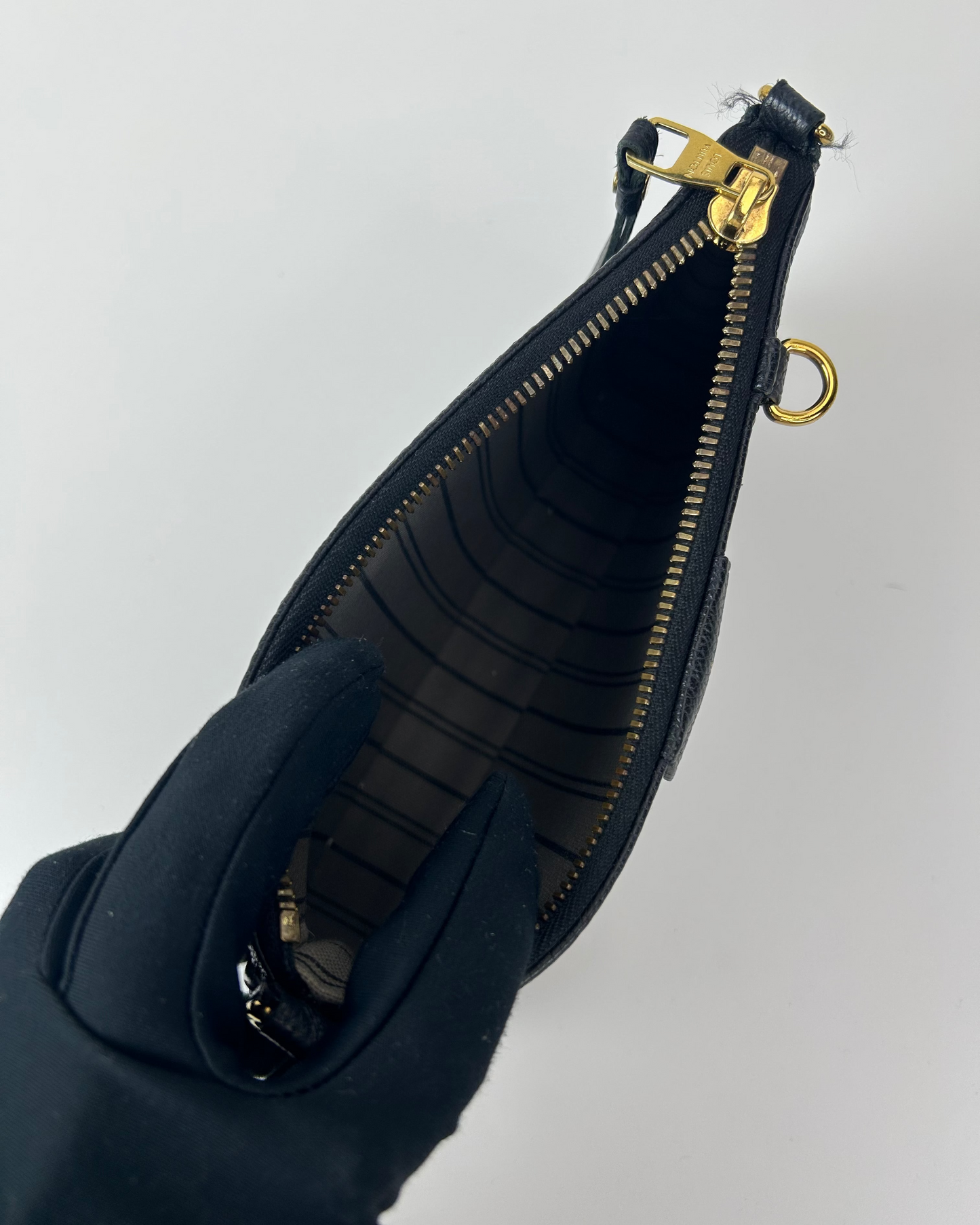 Easy Pouch On Strap