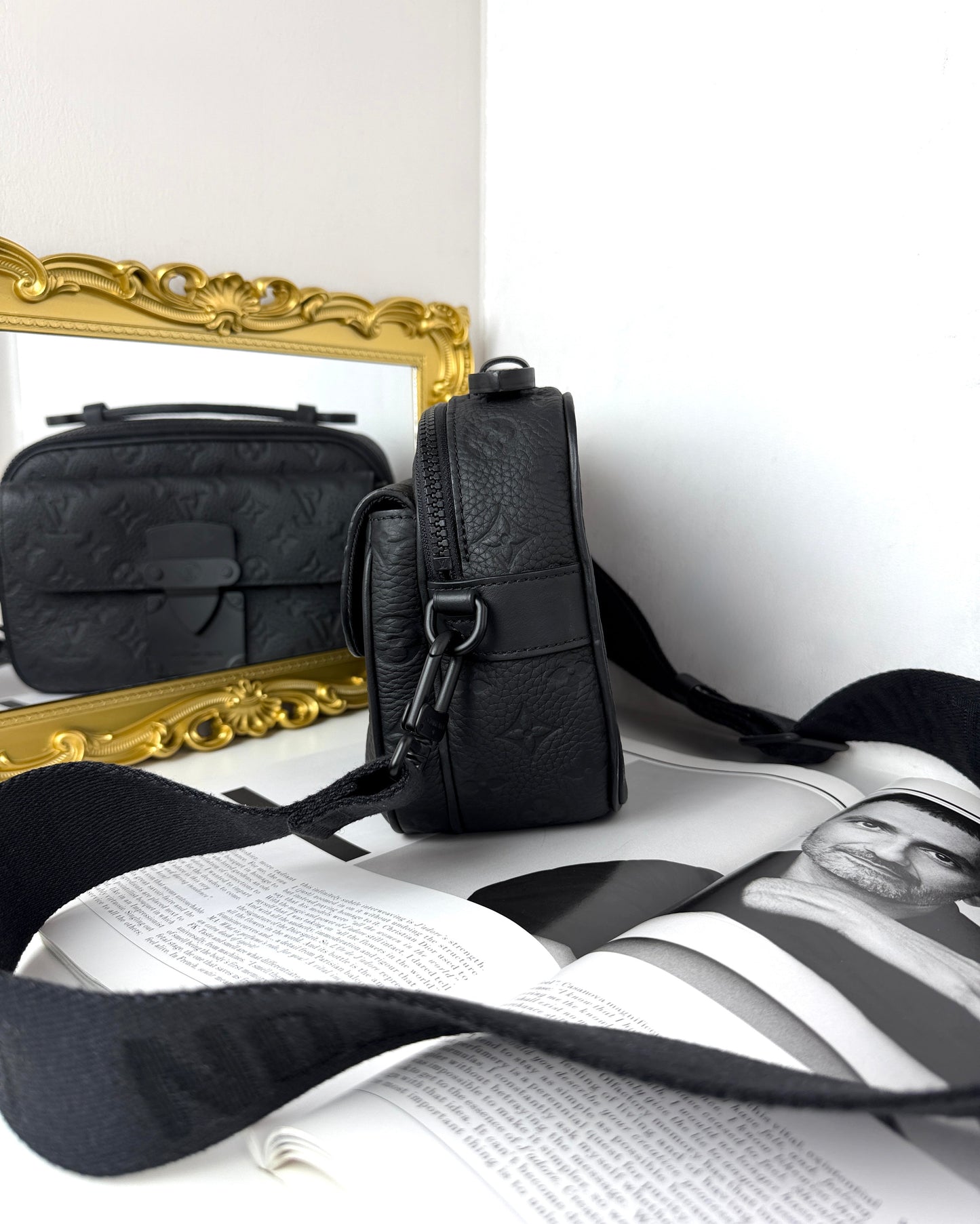 S Lock Messenger