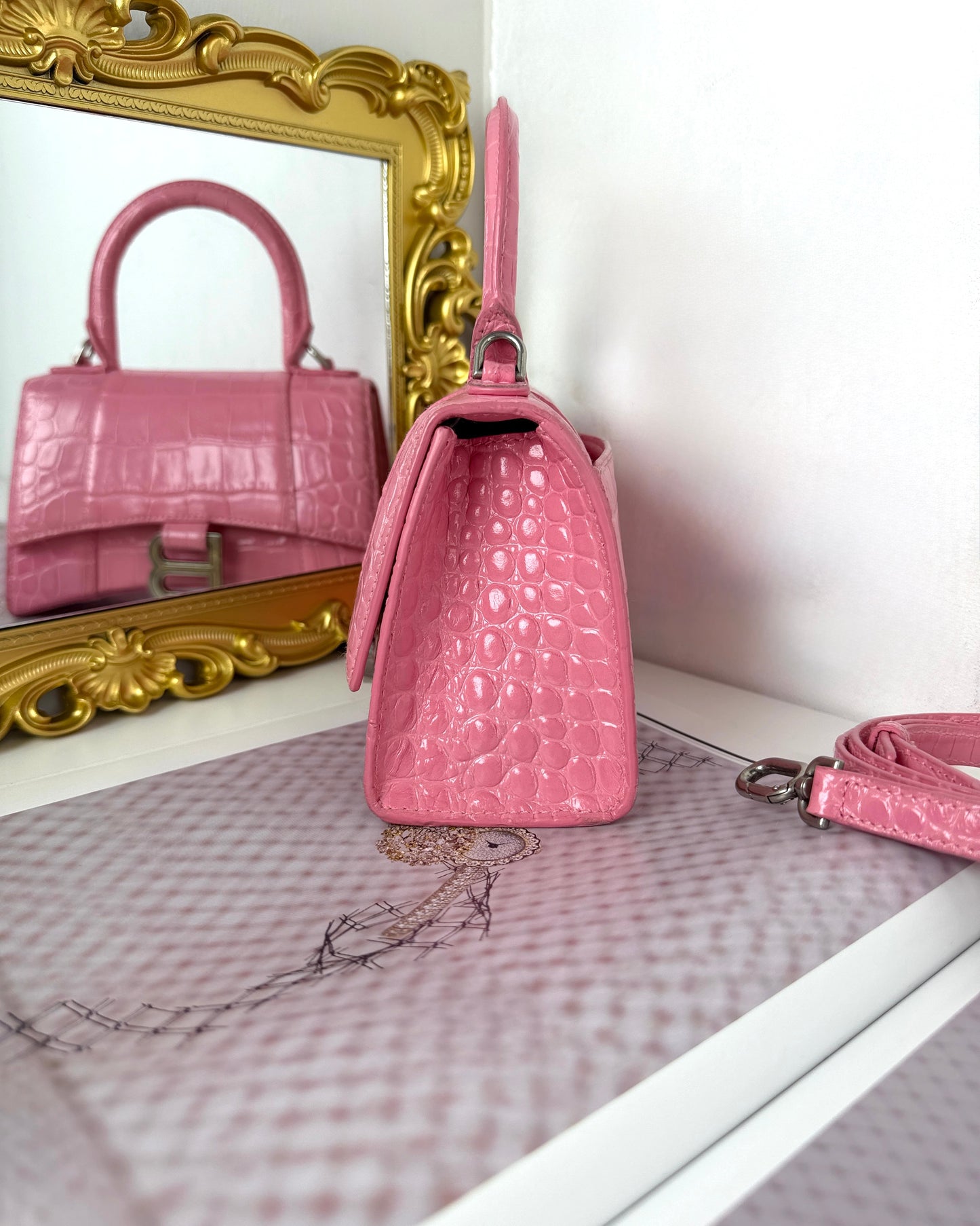 Hourglass Top Handle Bag