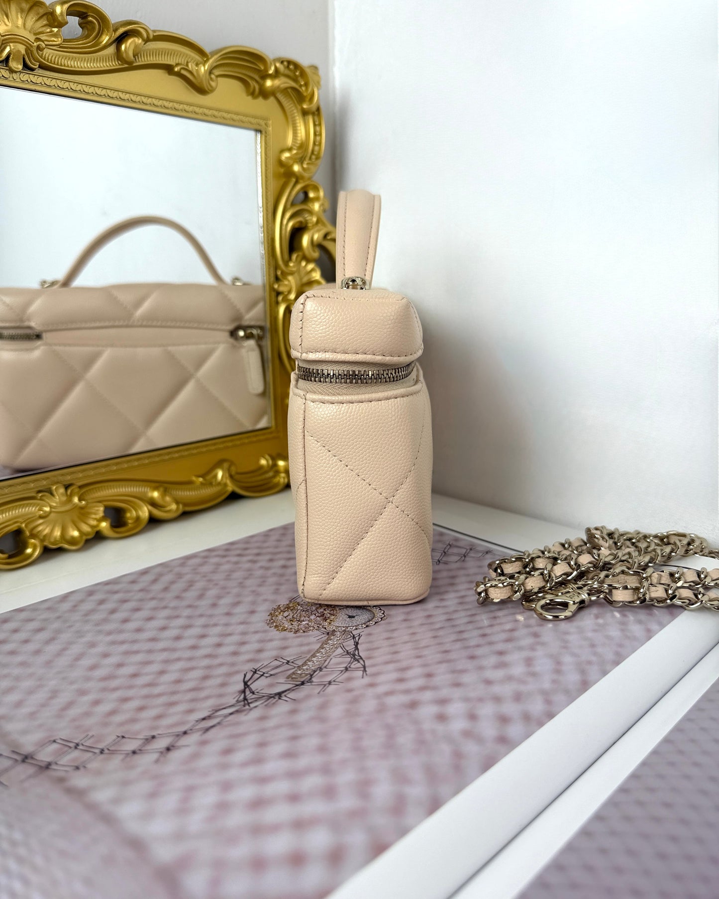 Small Classic Vanity Case