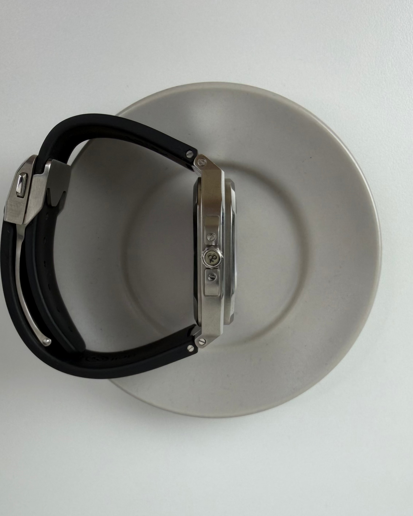 BR 05 Grey Steel