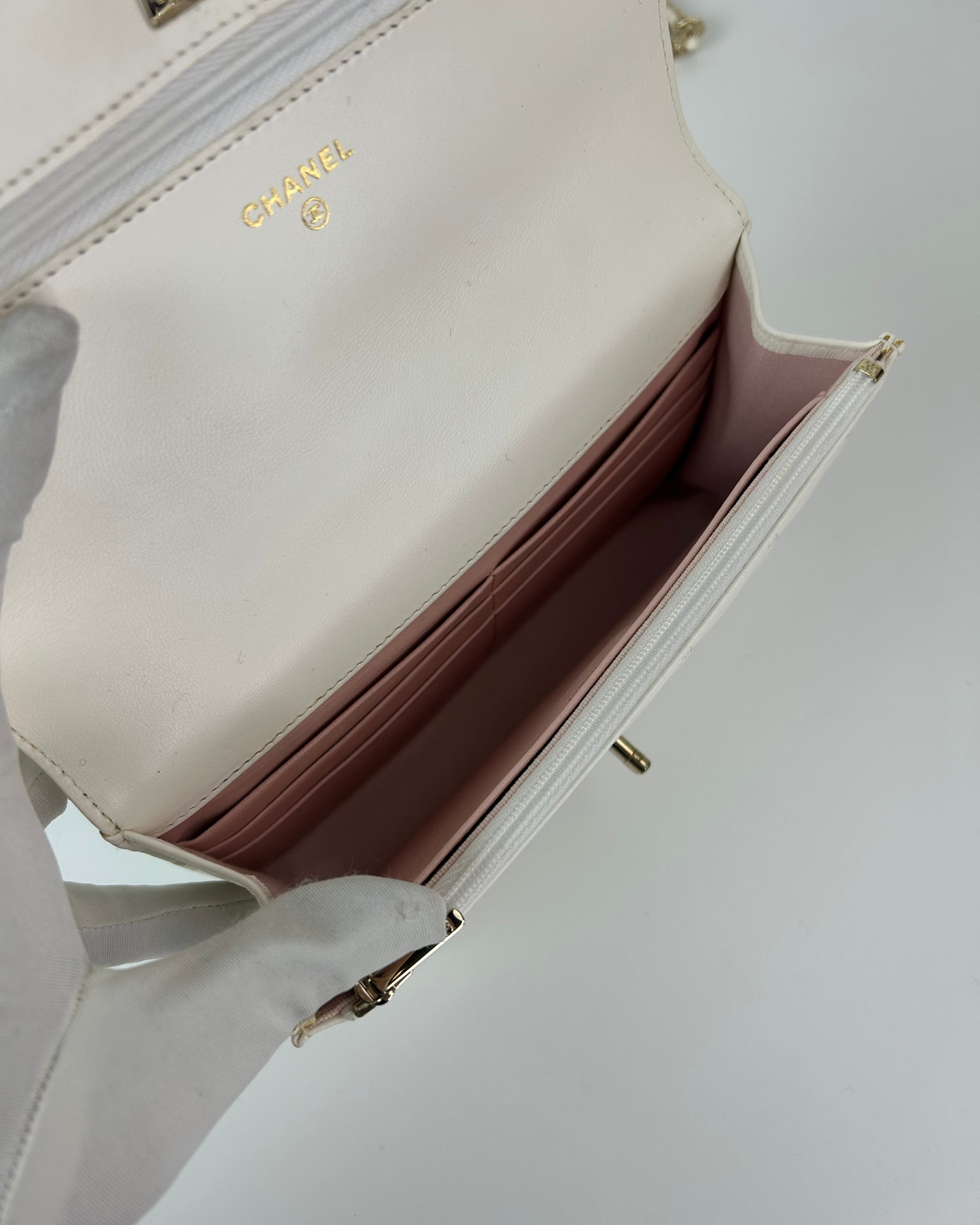 Wallet on Chain with Top Handle