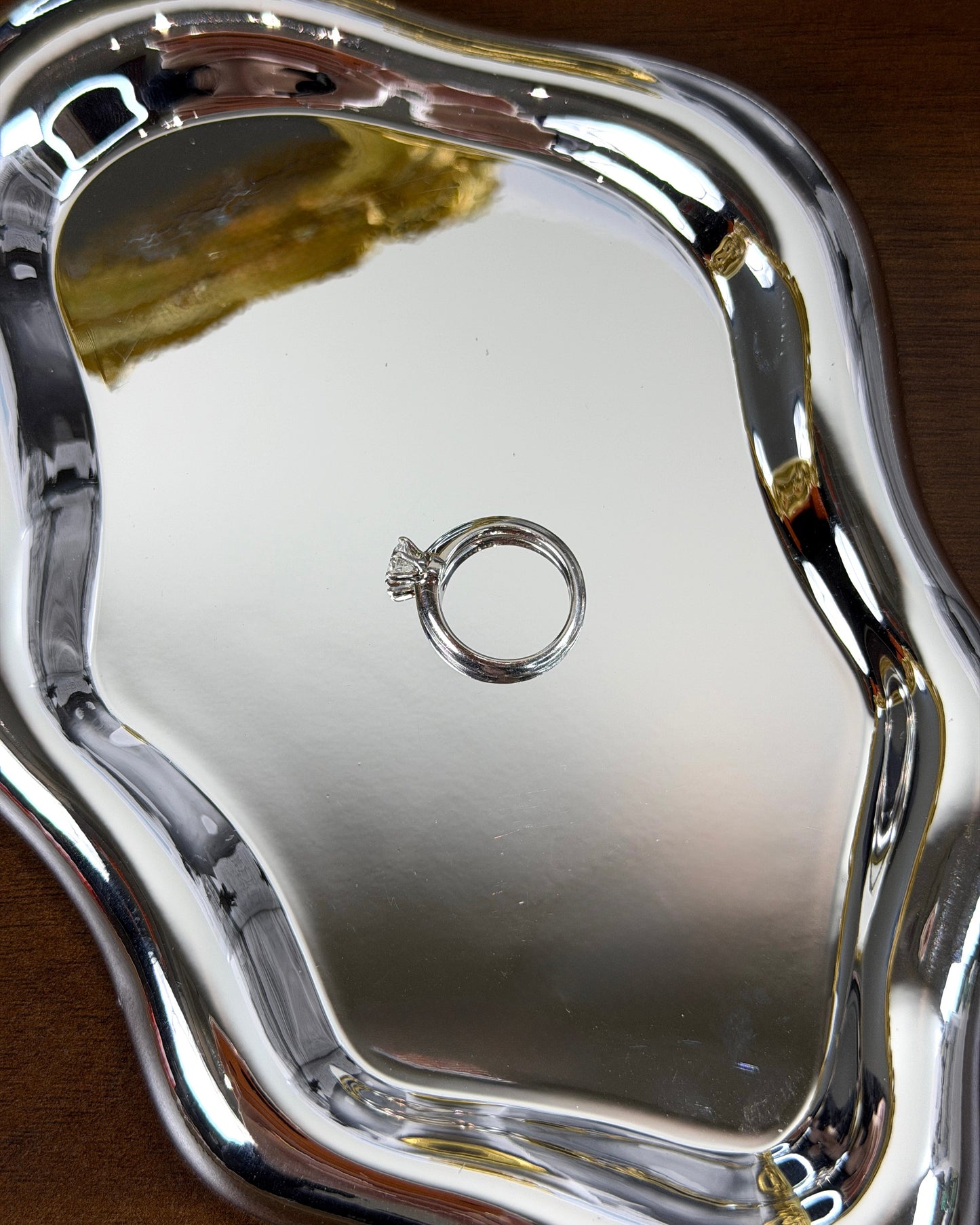 Roud Brilliant Engagement Ring