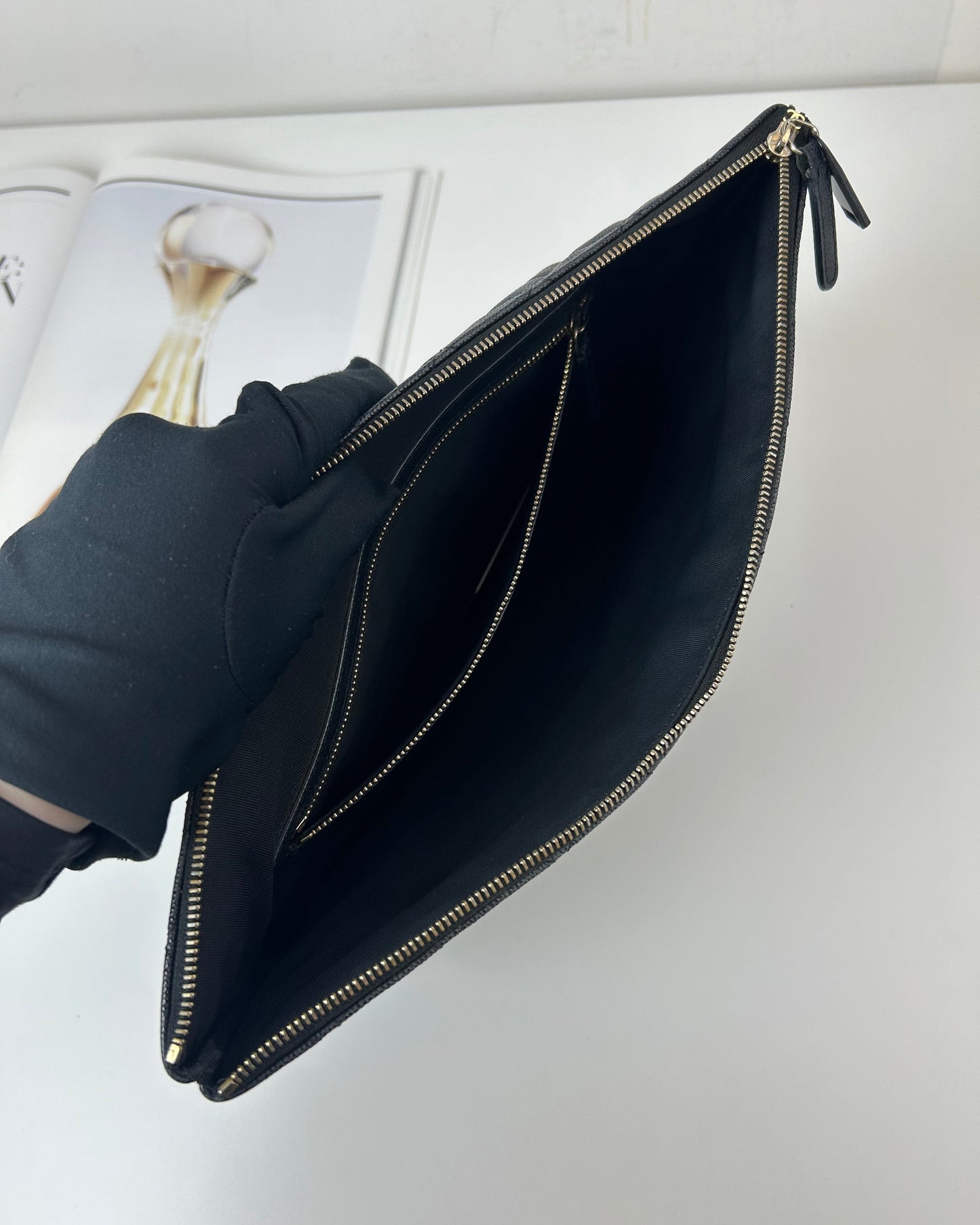 Classic Zipped Pouch