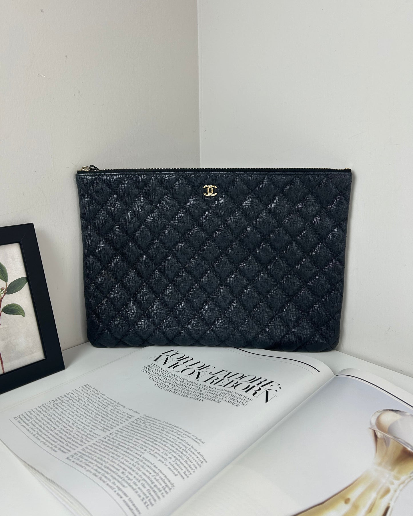 Classic Zipped Pouch