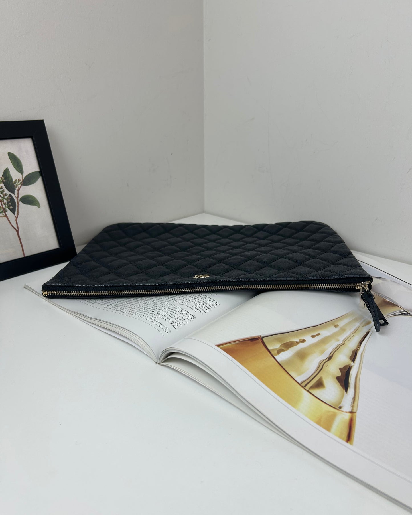 Classic Zipped Pouch
