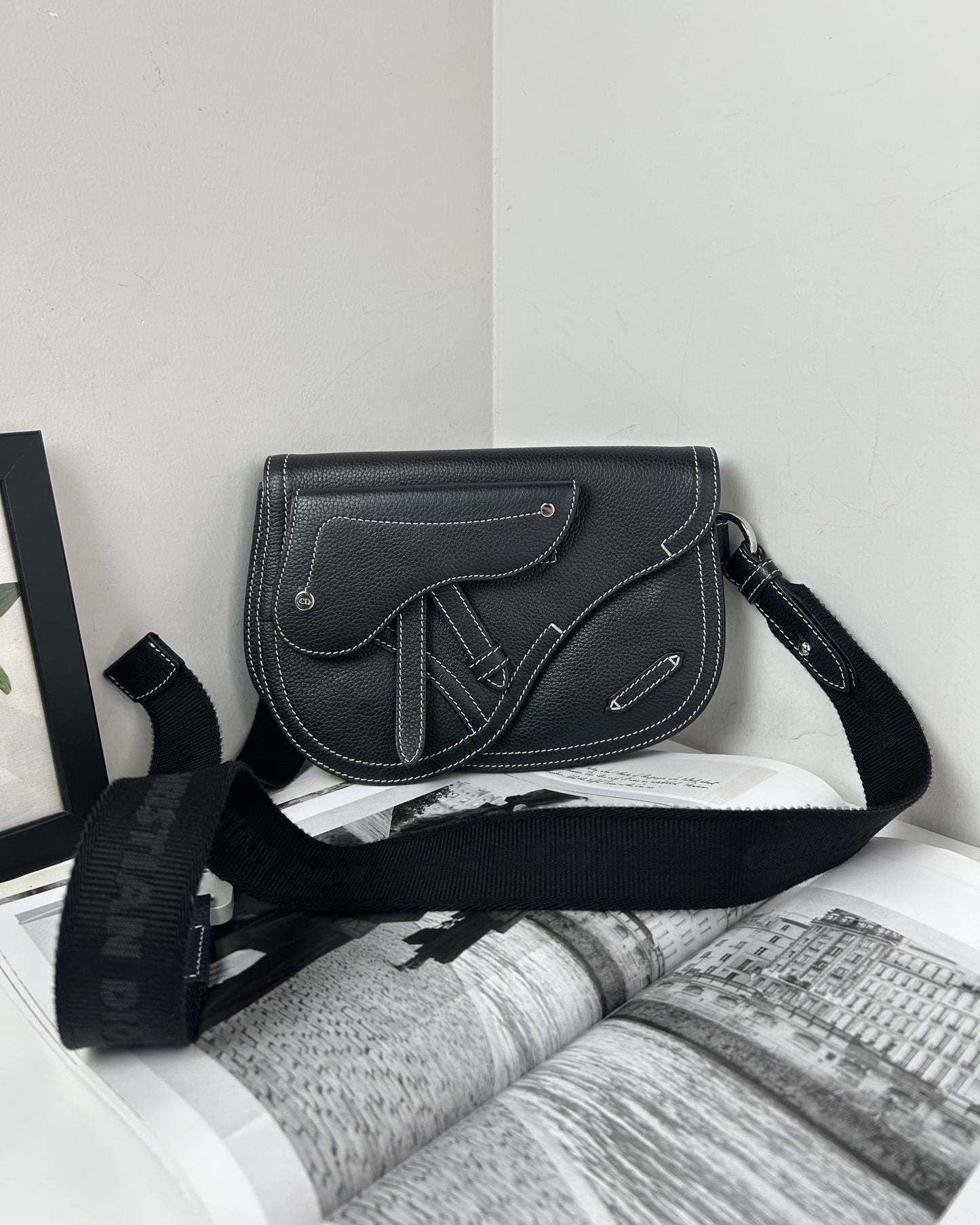 Saddle Messenger Bag