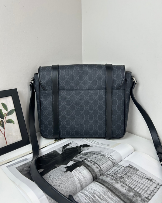 GG Supreme Messenger Bag