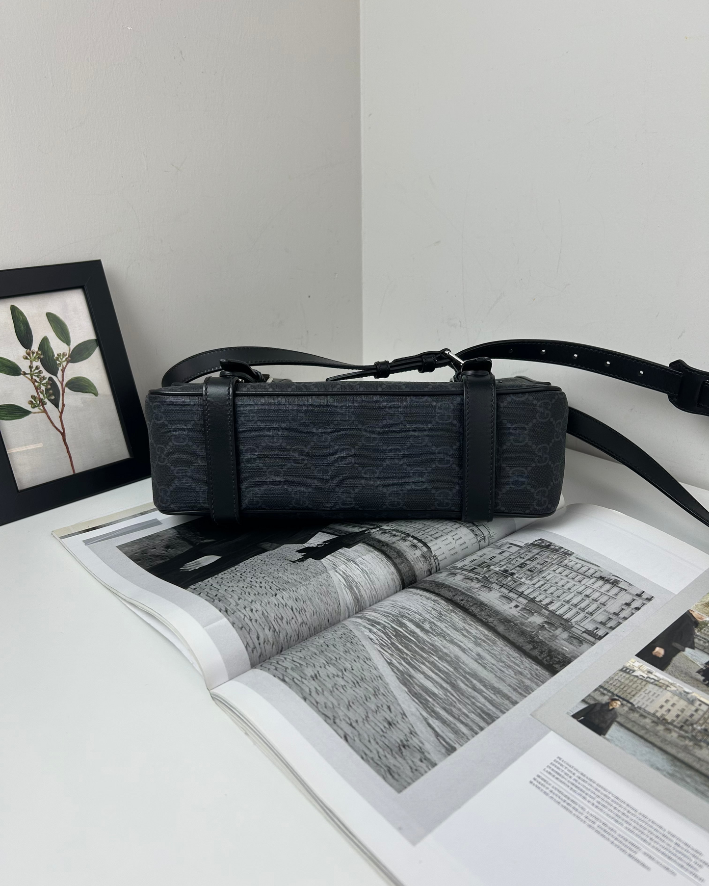 GG Supreme Messenger Bag