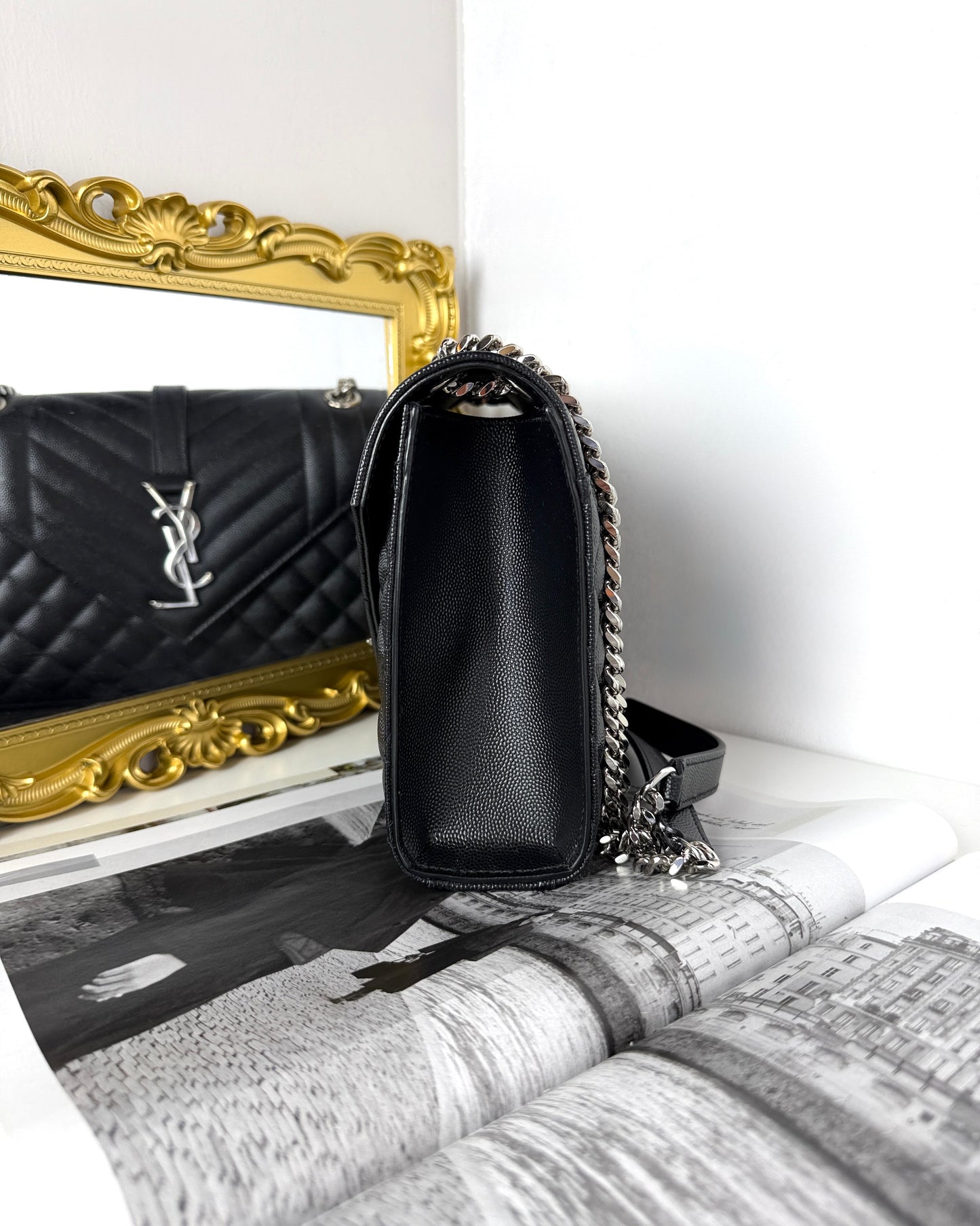 Envelope Medium Chain Bag