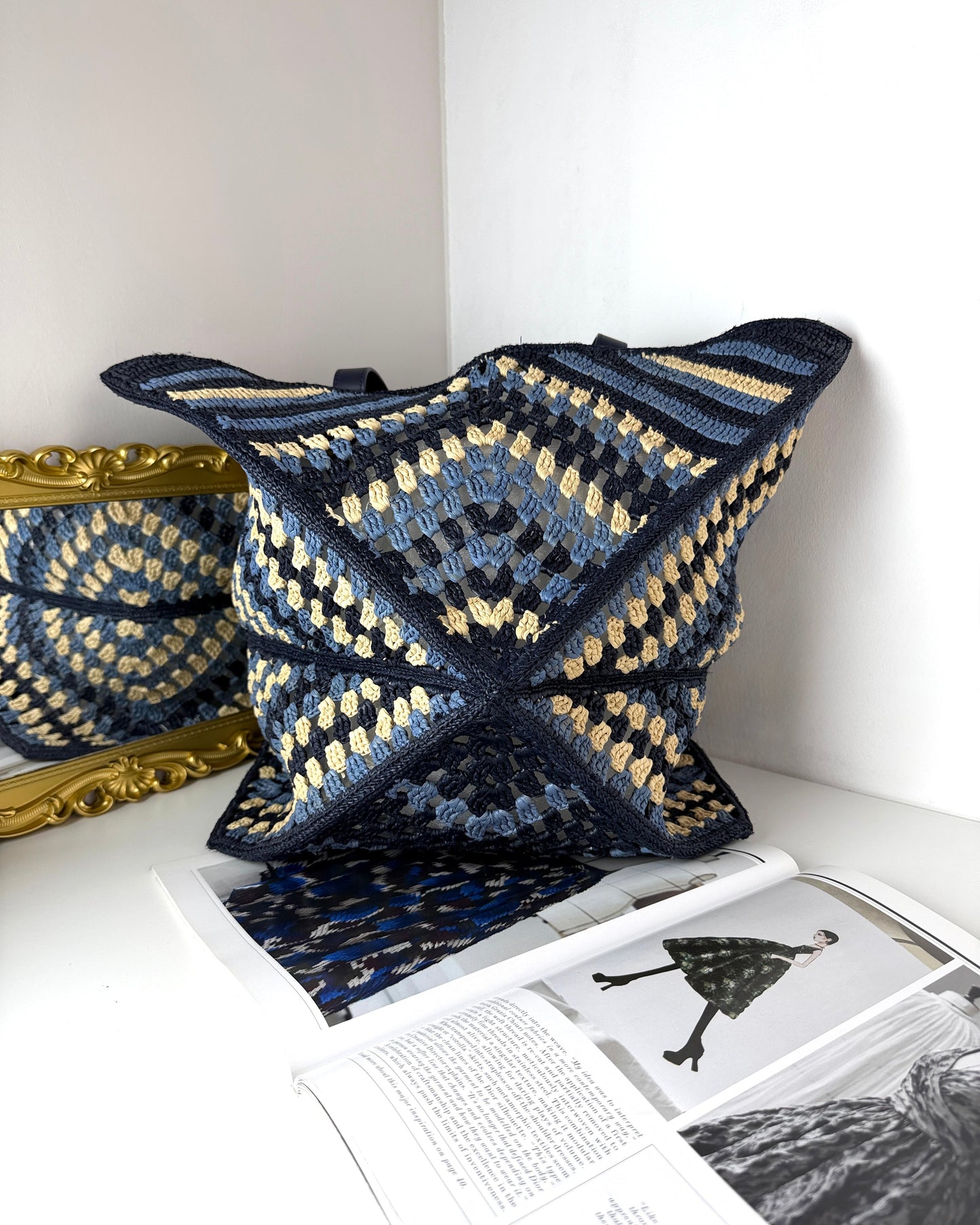 XL Puzzle Fold Tote in Raffia