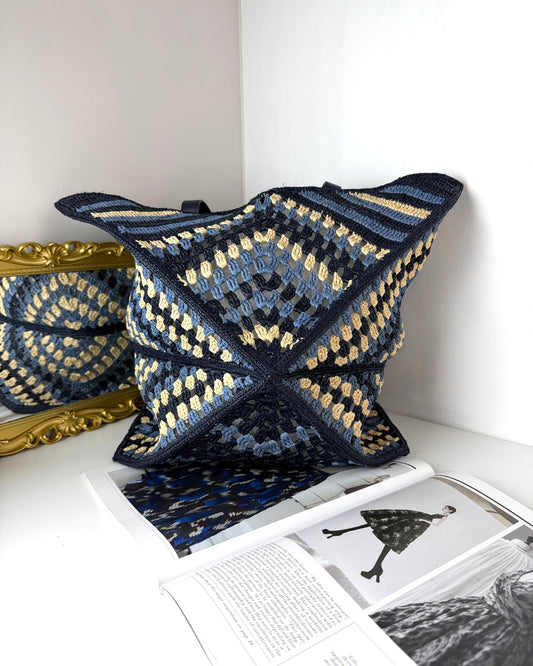 XL Puzzle Fold Tote in Raffia