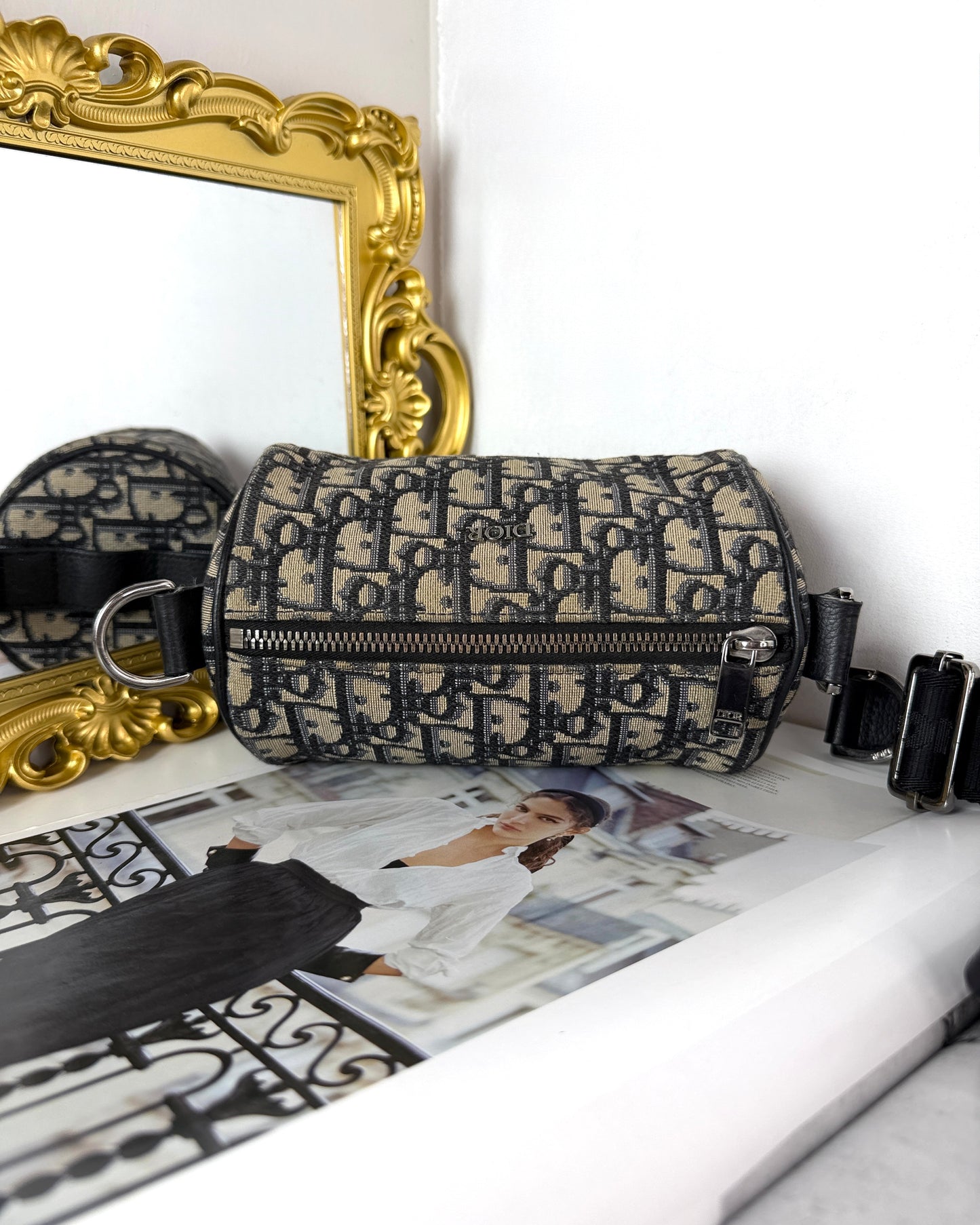 Roller Messenger Bag